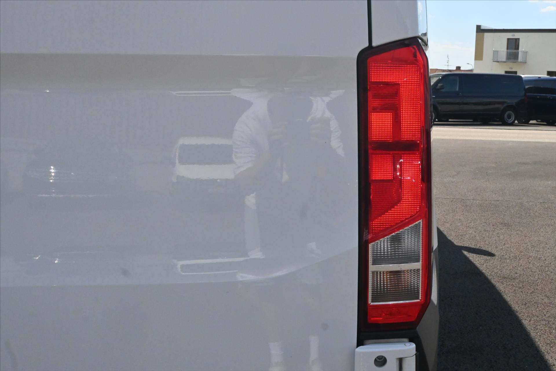 Main photo of the car Volkswagen Crafter 2.0 TDI 103 kW L2H2 Cruise control Towing Warranty up to 5 years (28)