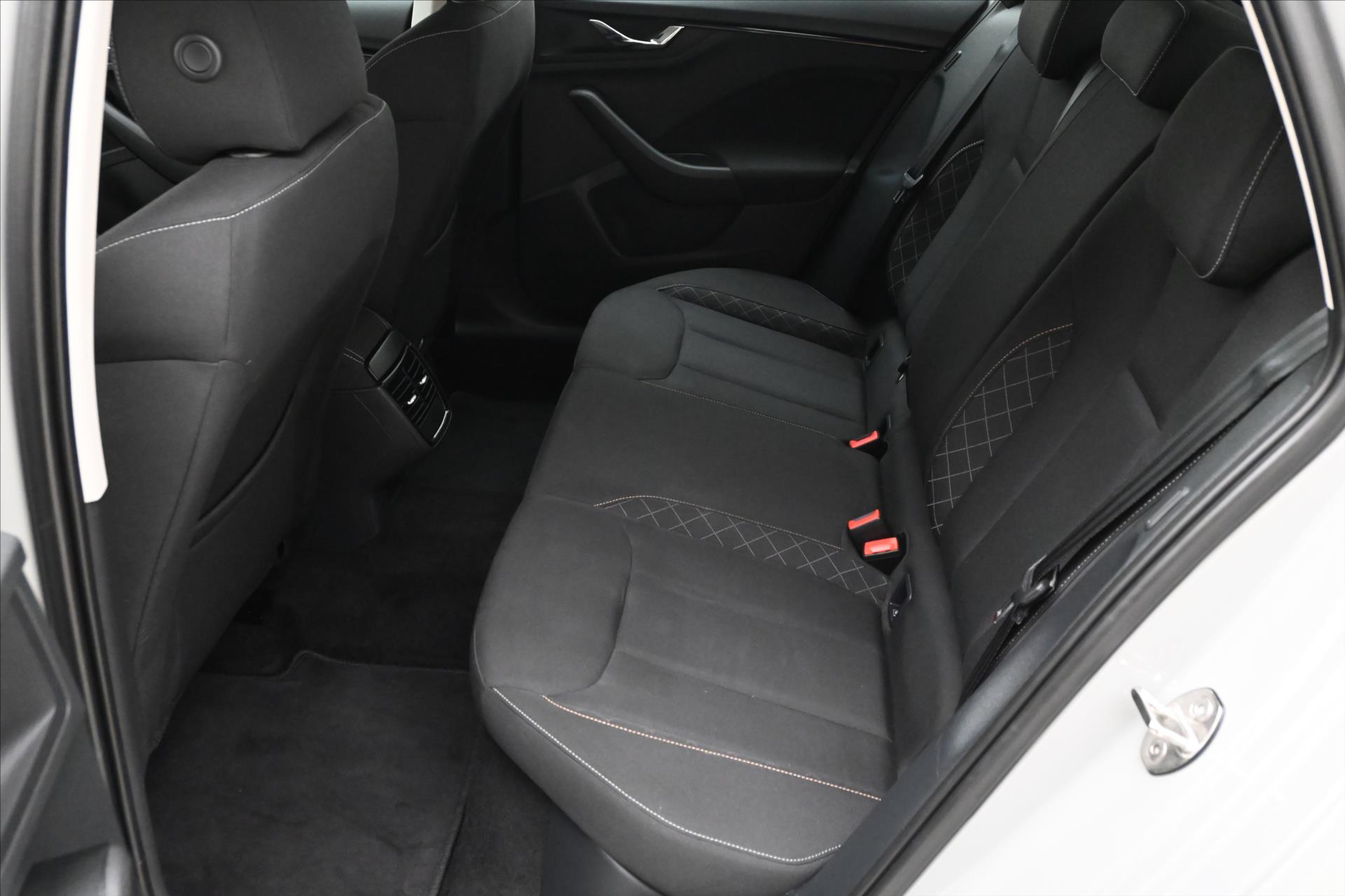 Main photo of the car Skoda Scala 1.0 TSI 81 kW DSG Ambition Warranty up to 5 years (14)