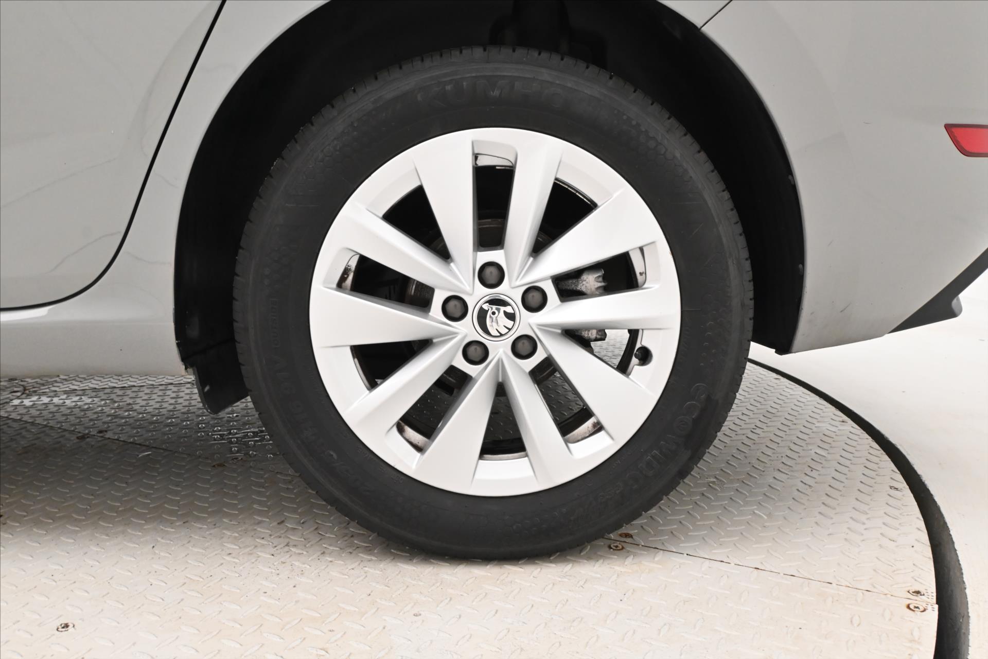 Main photo of the car Skoda Scala 1.0 TSI 81 kW DSG Ambition Warranty up to 5 years (30)