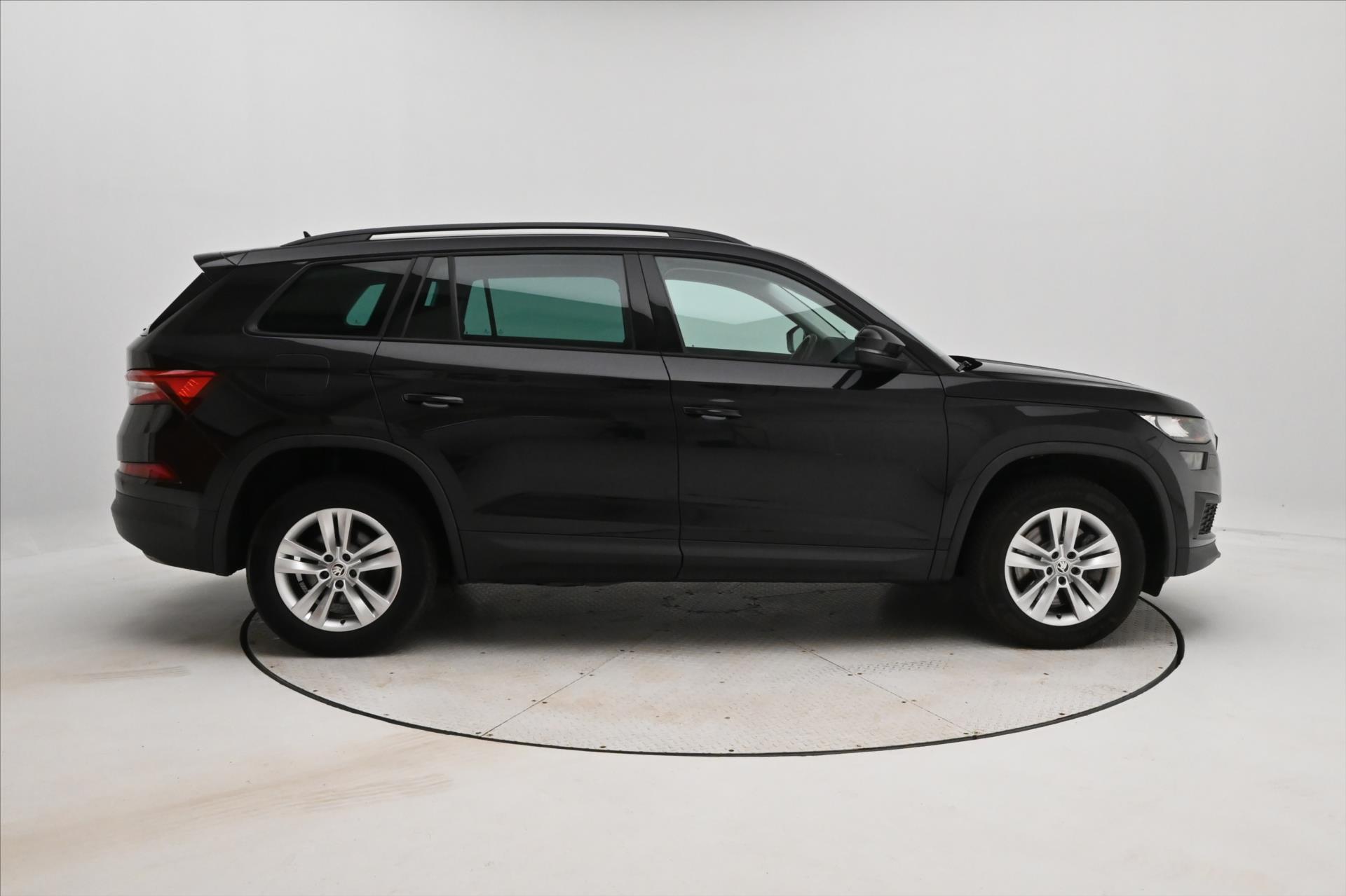 Hlavní fotografie vozu Škoda Kodiaq 2,0 TDI 110 kW DSG Ambition 7míst Záruka až 5 let (4)