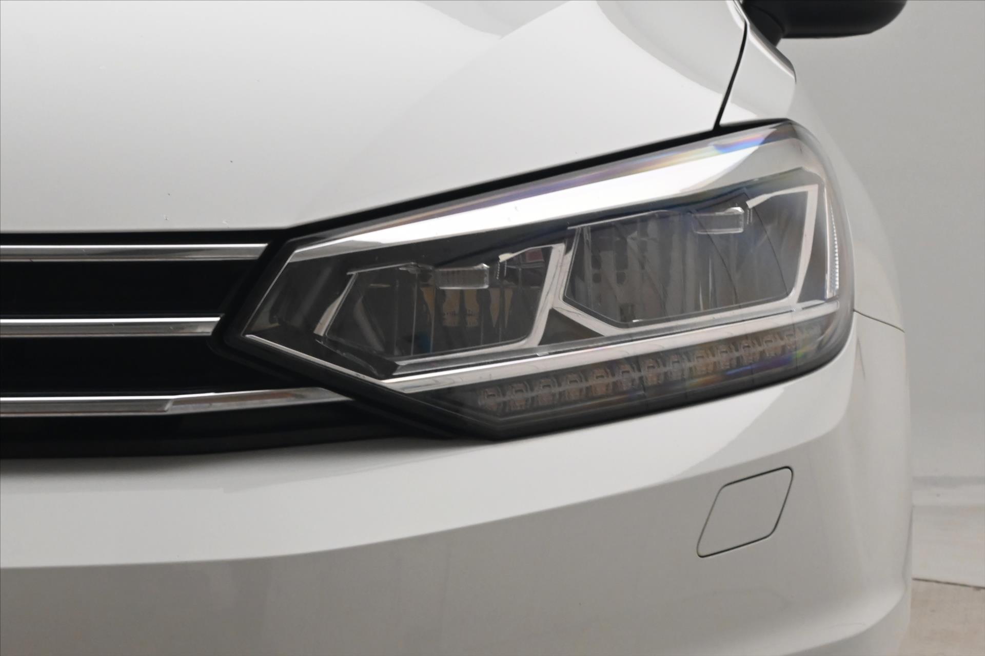Hlavní fotografie vozu Volkswagen Touran 2,0 TDI 110 KW TAŽNÉ LED Záruka až 5 let (29)