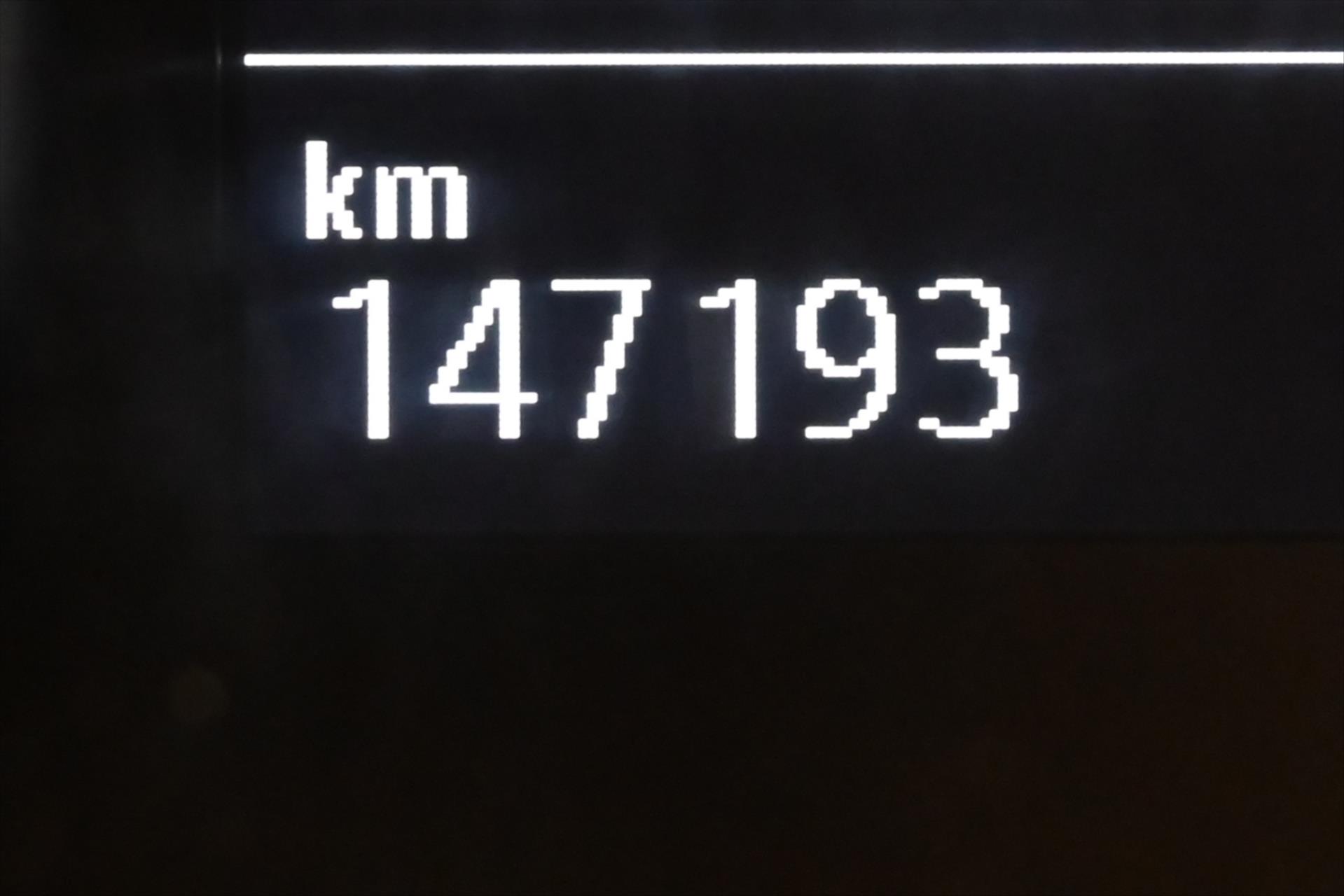 Hlavní fotografie vozu Volkswagen Touran 2,0 TDI 110kWTAŽNÉ LED Záruka až 5 let (17)