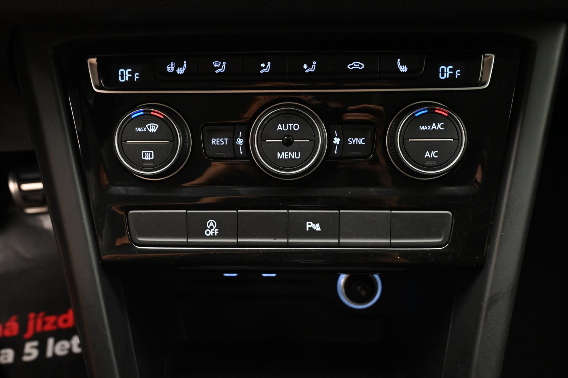 Hlavní fotografie vozu Volkswagen Touran 2,0 TDI 110kWTAŽNÉ LED Záruka až 5 let (21)