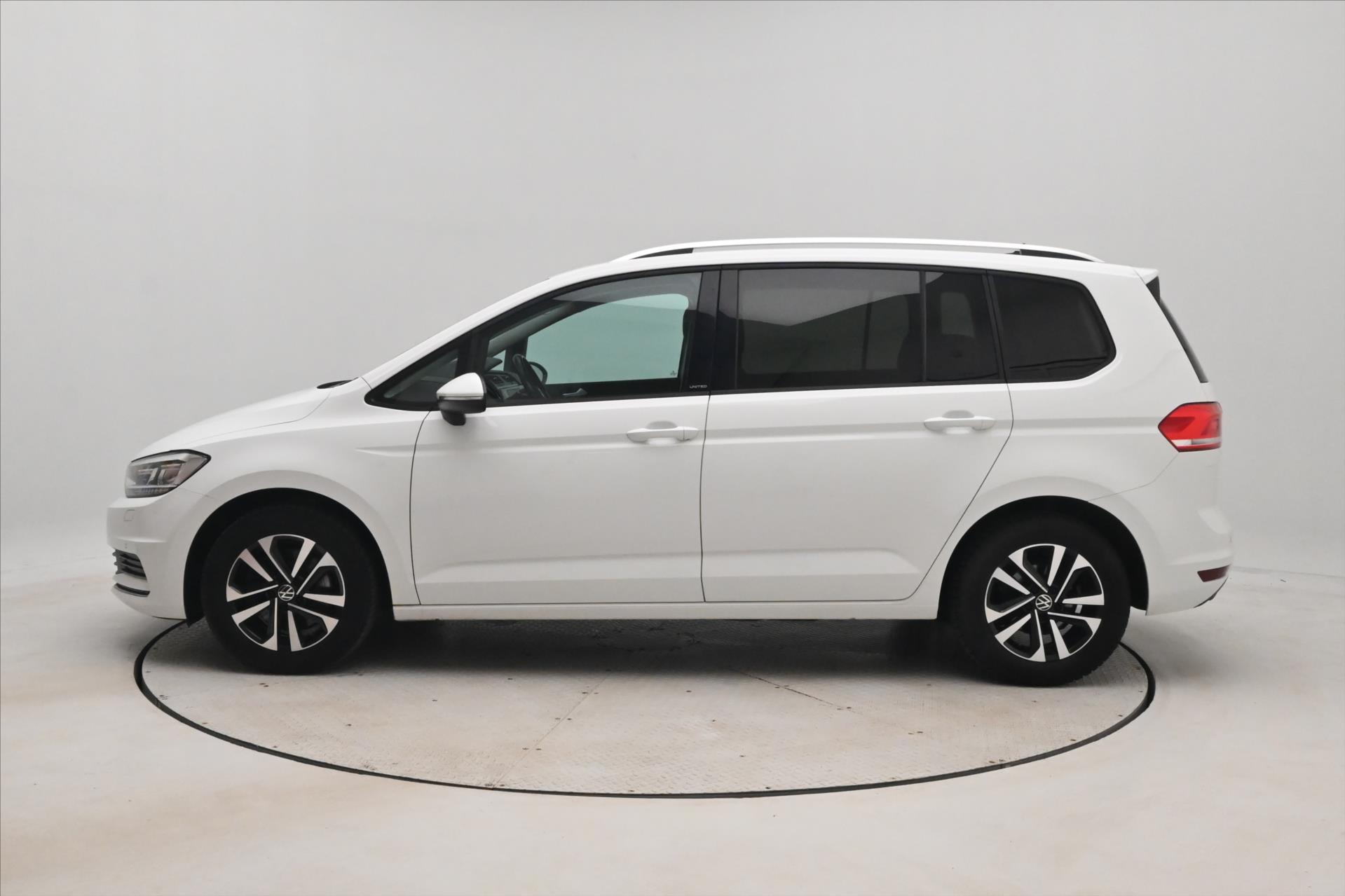 Hlavní fotografie vozu Volkswagen Touran 2,0 TDI 110kWTAŽNÉ LED Záruka až 5 let (9)
