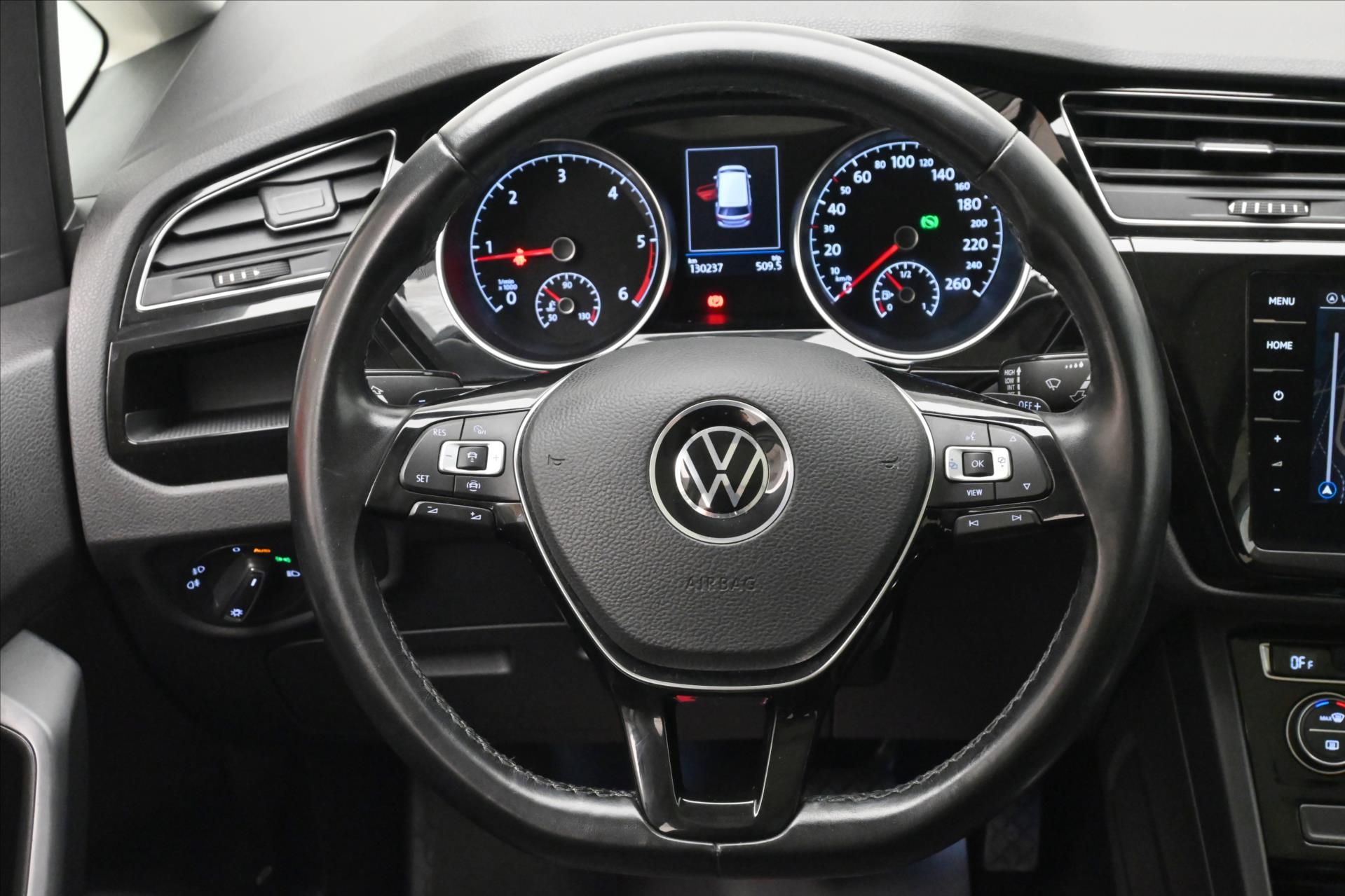 Hlavní fotografie vozu Volkswagen Touran 2,0 TDI 110 kW DSG COMFORT Záruka až 5 let (19)