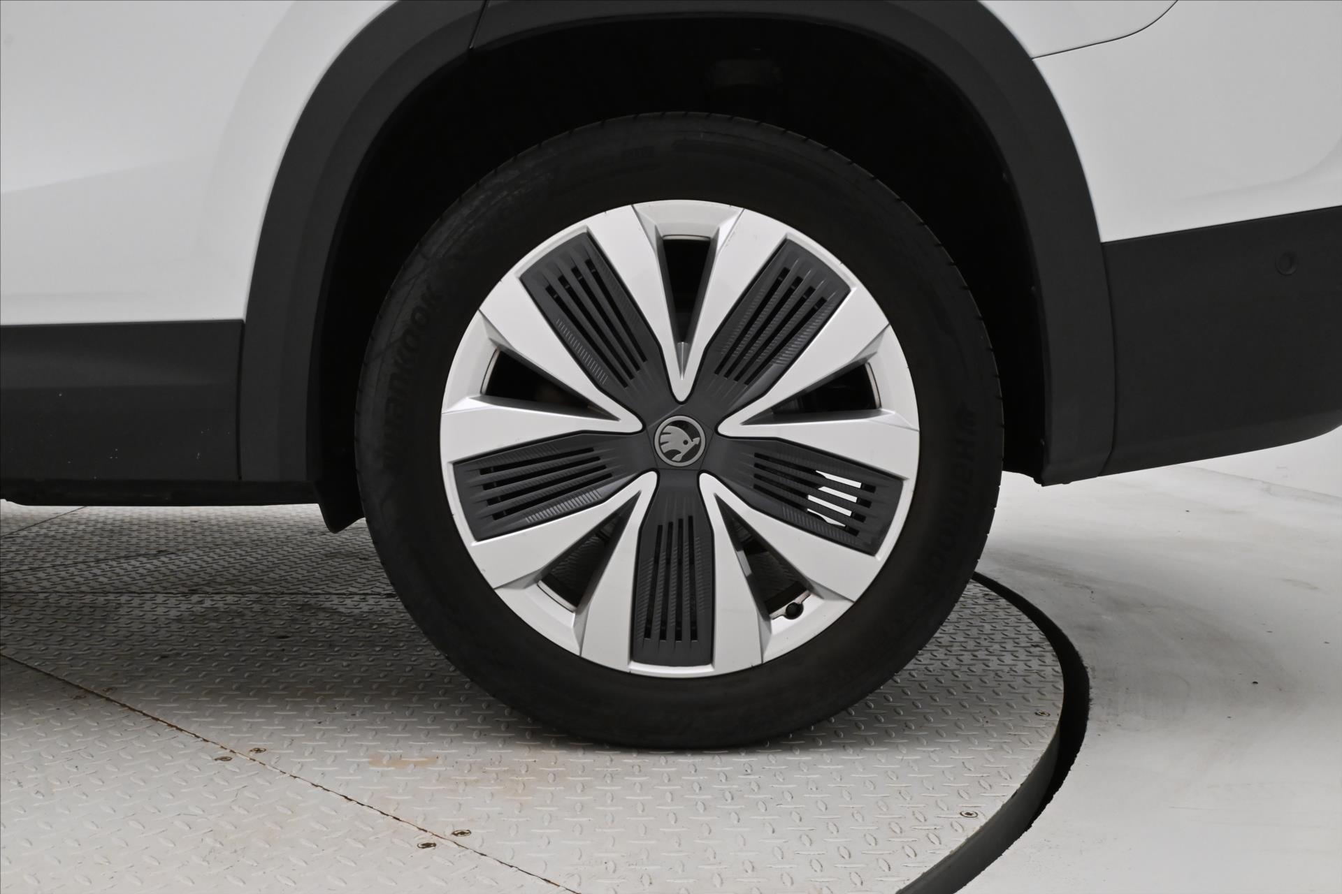 Hlavní fotografie vozu Škoda Kodiaq 1,5 TSI iV 150kW DSG Selection Záruka až 5 let (34)
