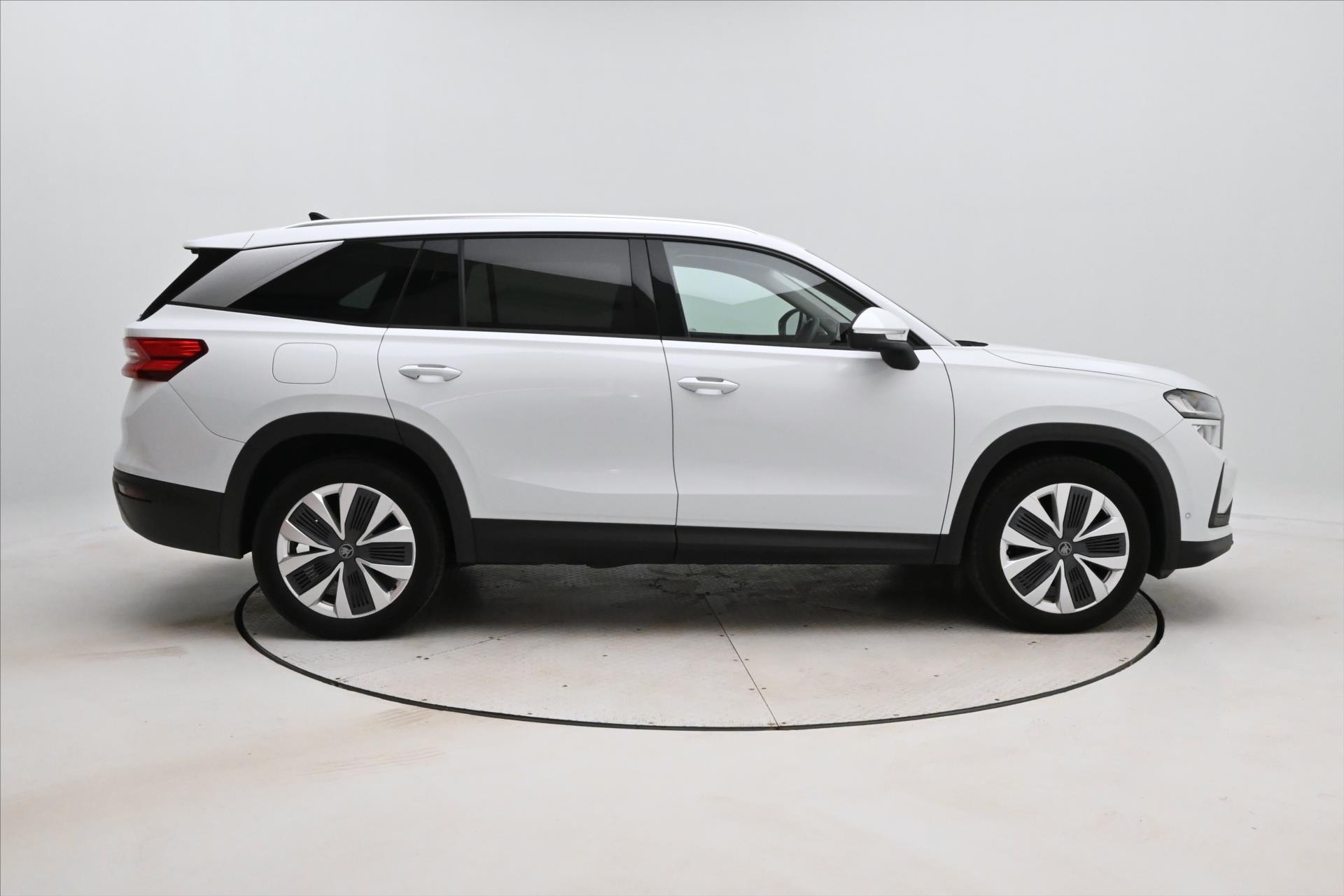 Main photo of the car Skoda Kodiaq 1,5 TSI iV 150kW DSG Selection Záruka až 5 let (5)