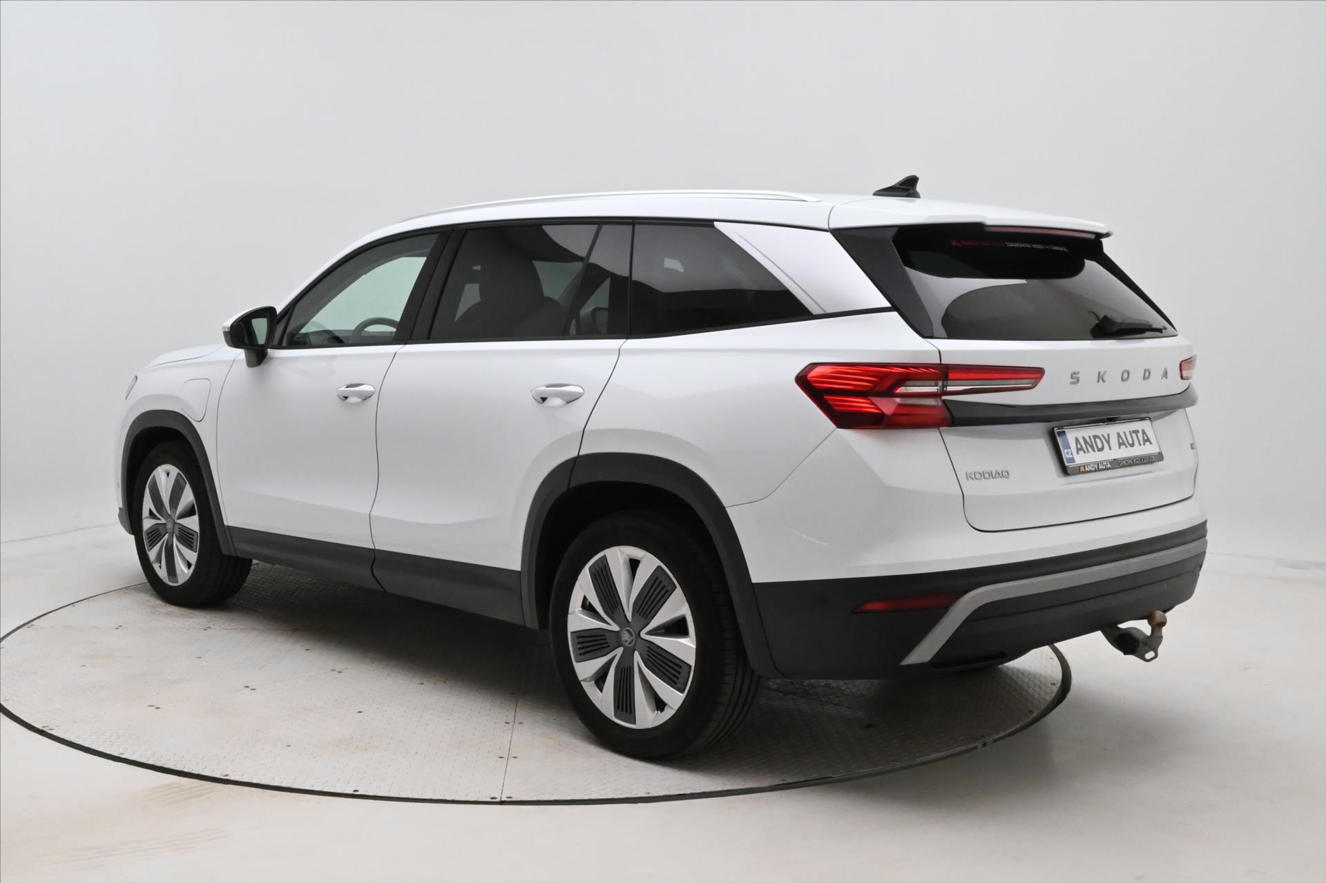 Hlavní fotografie vozu Škoda Kodiaq 1,5 TSI iV 150kW DSG Selection Záruka až 5 let (7)