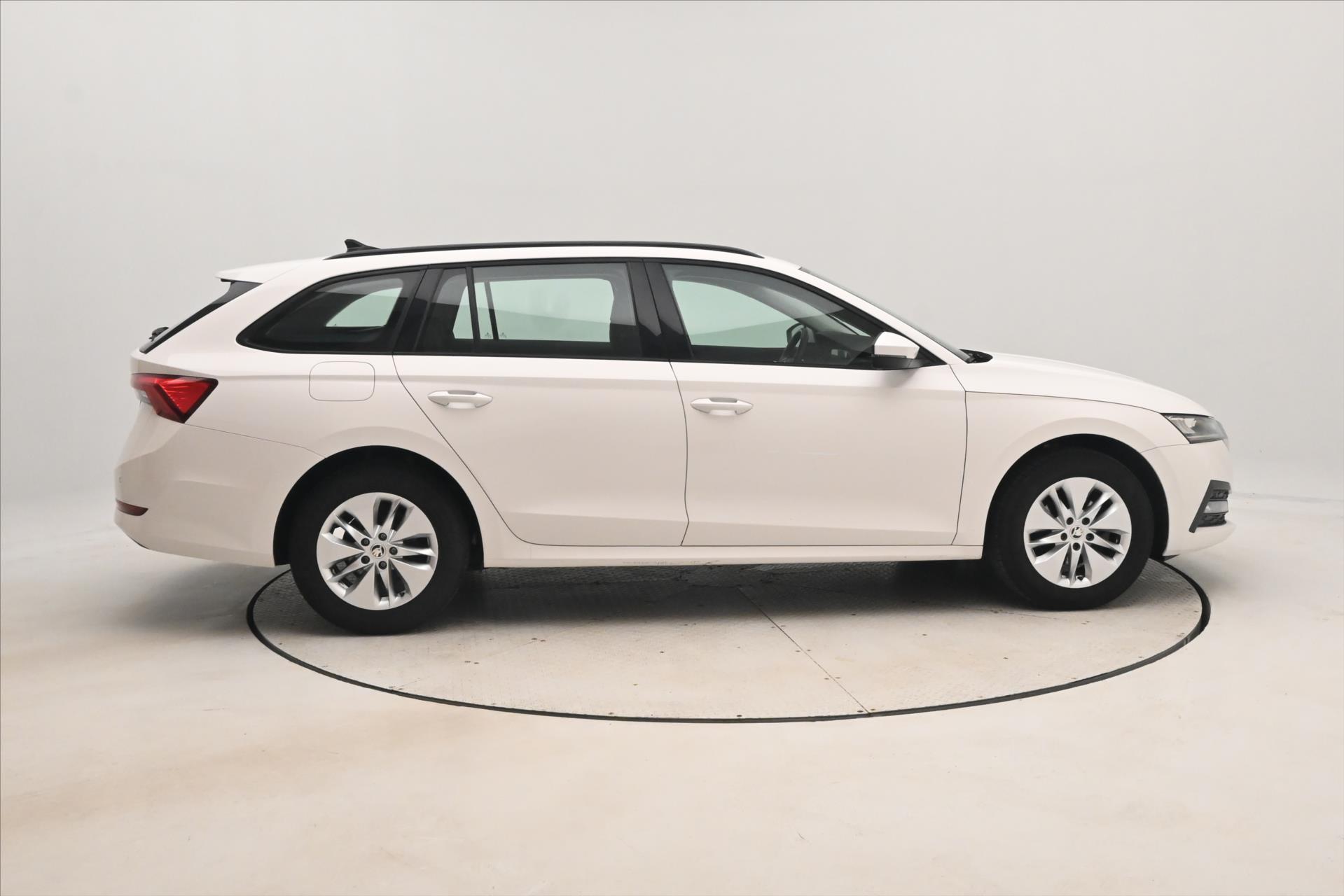 Main photo of the car Skoda Octavia 2,0 TDI 110kW DSG Ambition Záruka až 5 let (5)