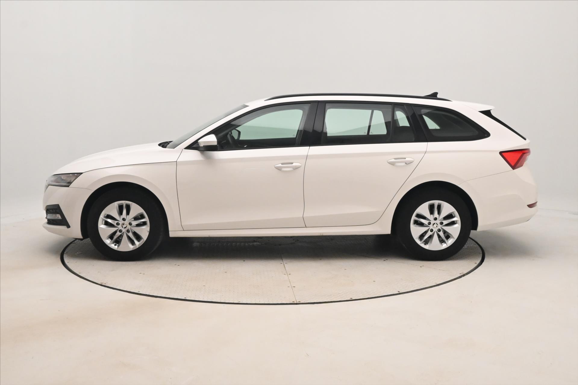 Main photo of the car Skoda Octavia 2,0 TDI 110kW DSG Ambition Záruka až 5 let (9)