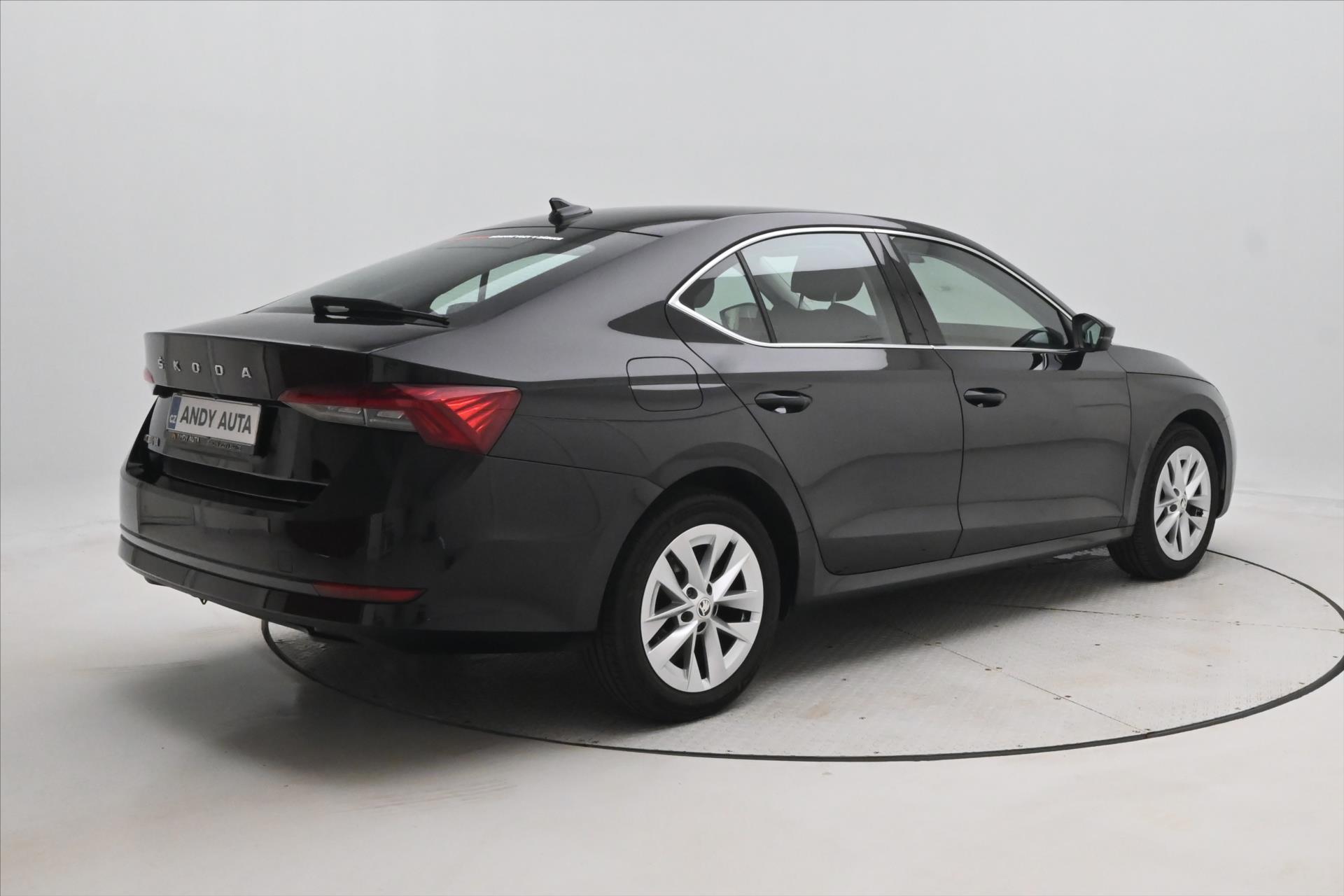 Hlavní fotografie vozu Škoda Octavia 2,0 TDI 110kW DSG Style Záruka až 5 let (5)