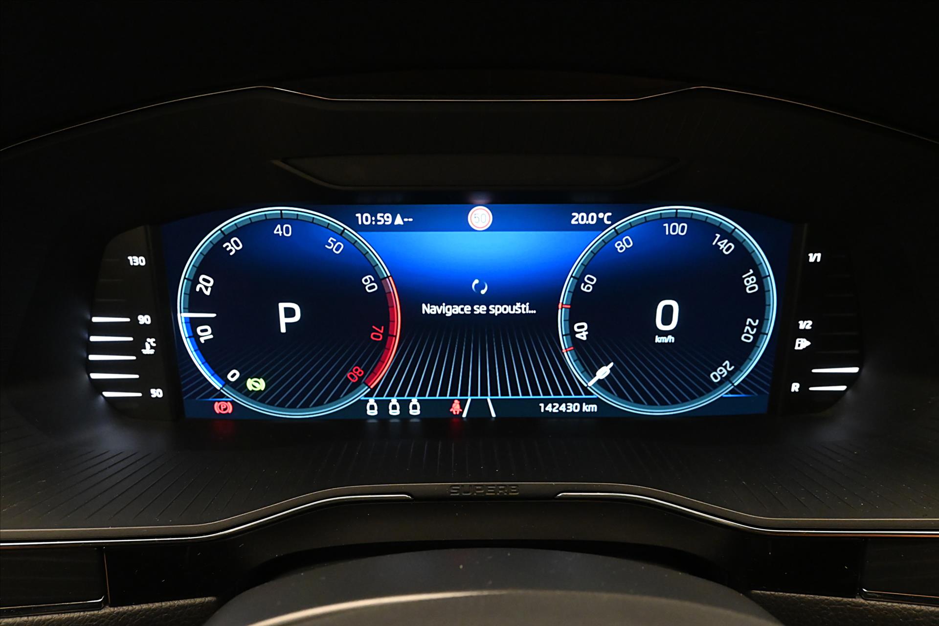 Hlavní fotografie vozu Škoda Superb 1,5 TSI 110 kW DSG Business Záruka až 5 let (16)