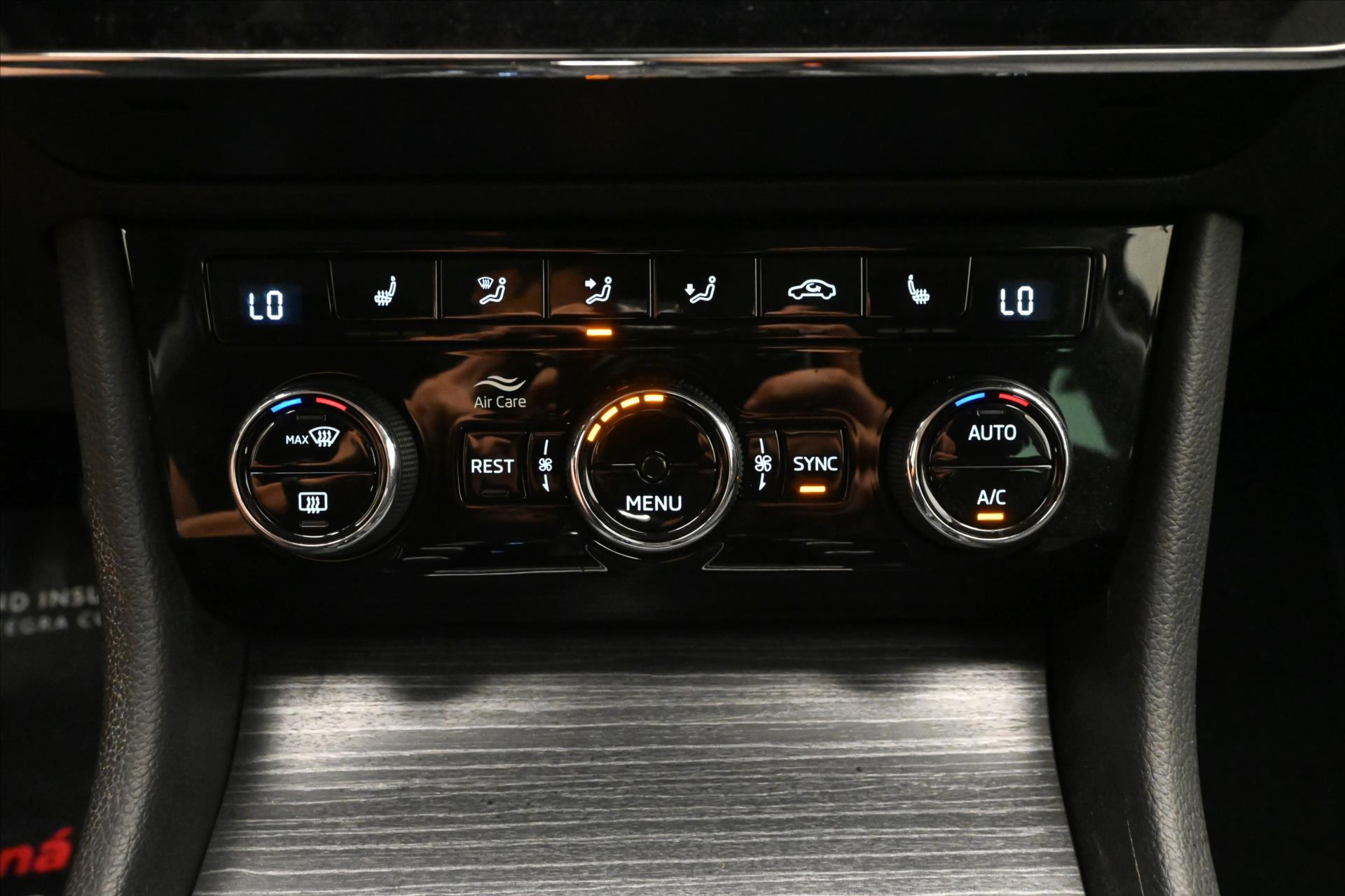 Hlavní fotografie vozu Škoda Superb 1,5 TSI 110 kW DSG Business Záruka až 5 let (21)