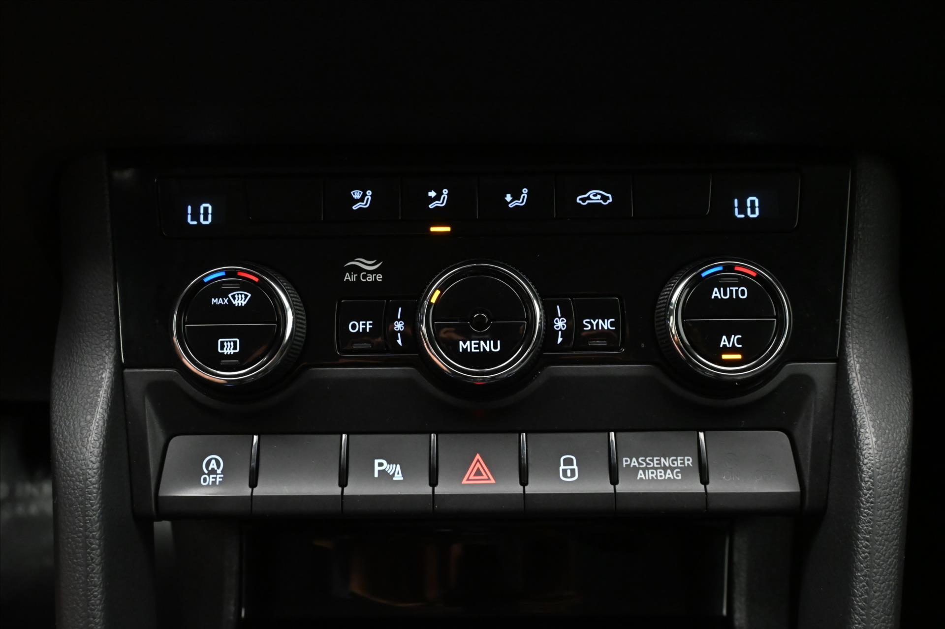 Hlavní fotografie vozu Škoda Karoq 1,5 TSI 110kW Business Záruka až 5 let (21)