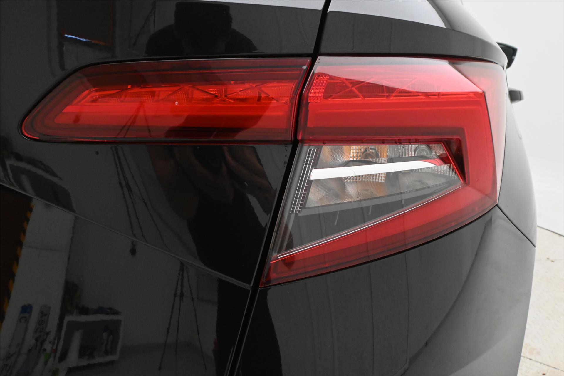 Hlavní fotografie vozu Škoda Karoq 1,5 TSI 110kW Business Záruka až 5 let (30)