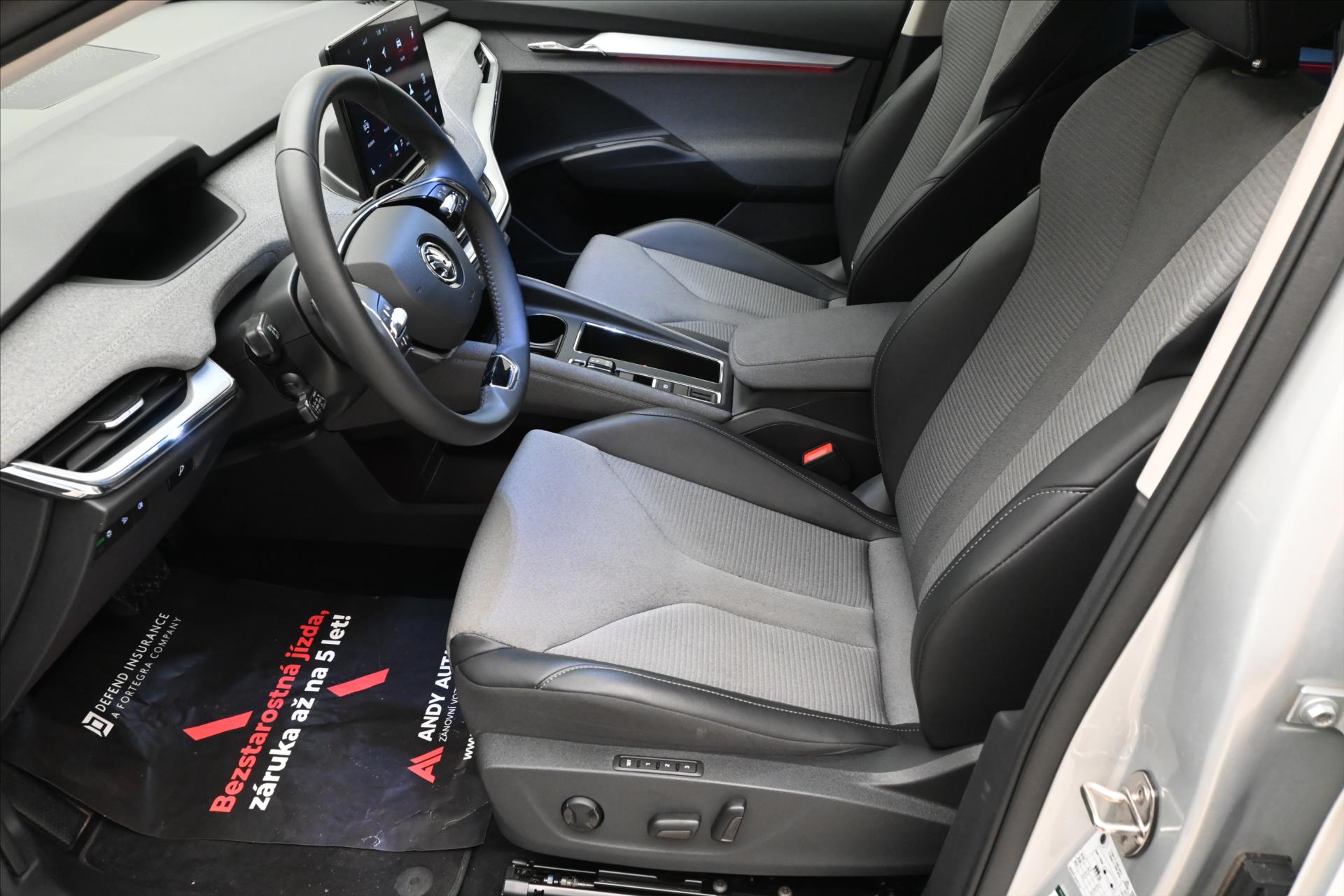 Hlavní fotografie vozu Škoda Enyaq iV 80 150kW 82kW SOH 92% Záruka až 3 roky (13)