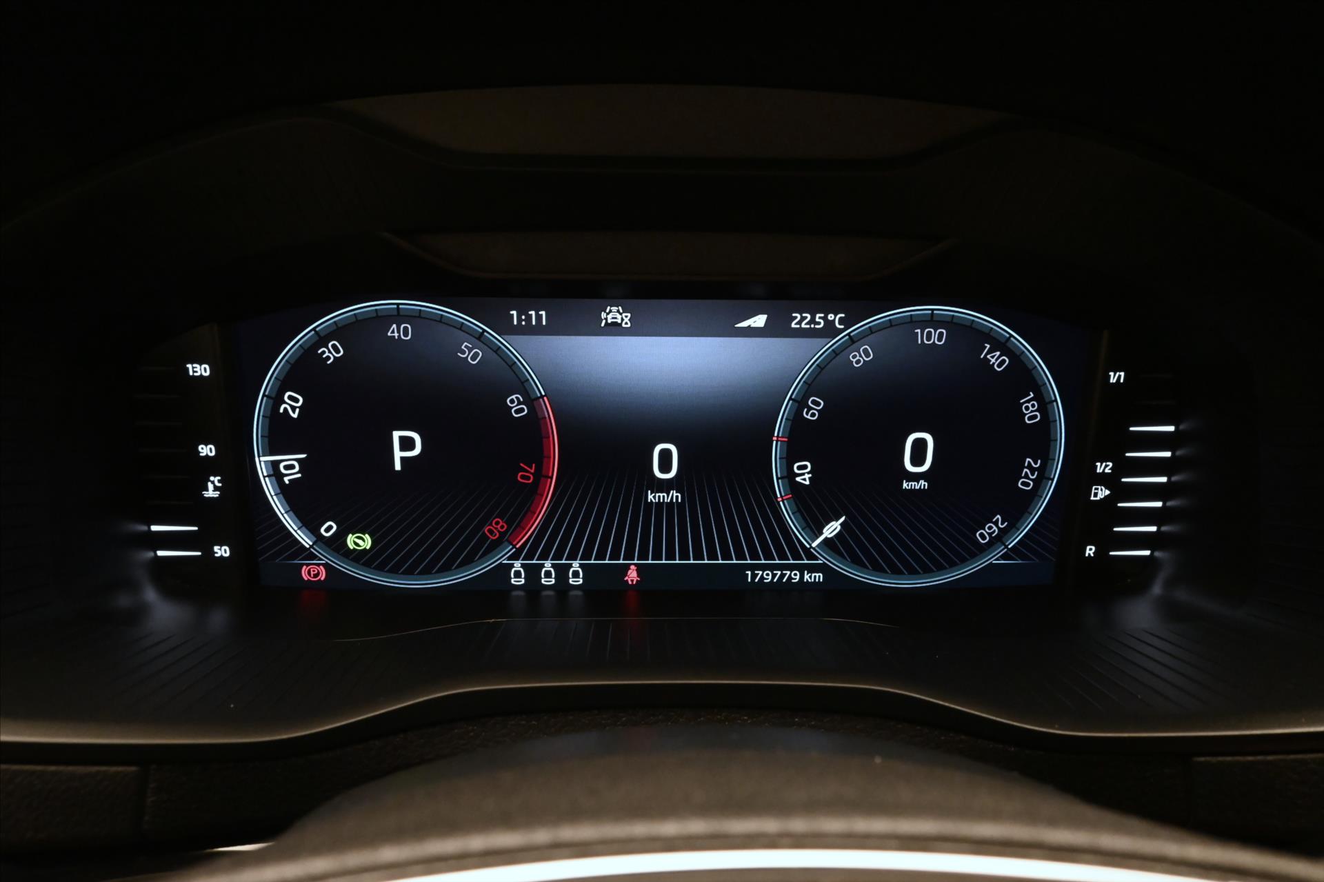 Hlavní fotografie vozu Škoda Karoq 1,5 TSI 110kW DSG Style Záruka až 5 let (16)