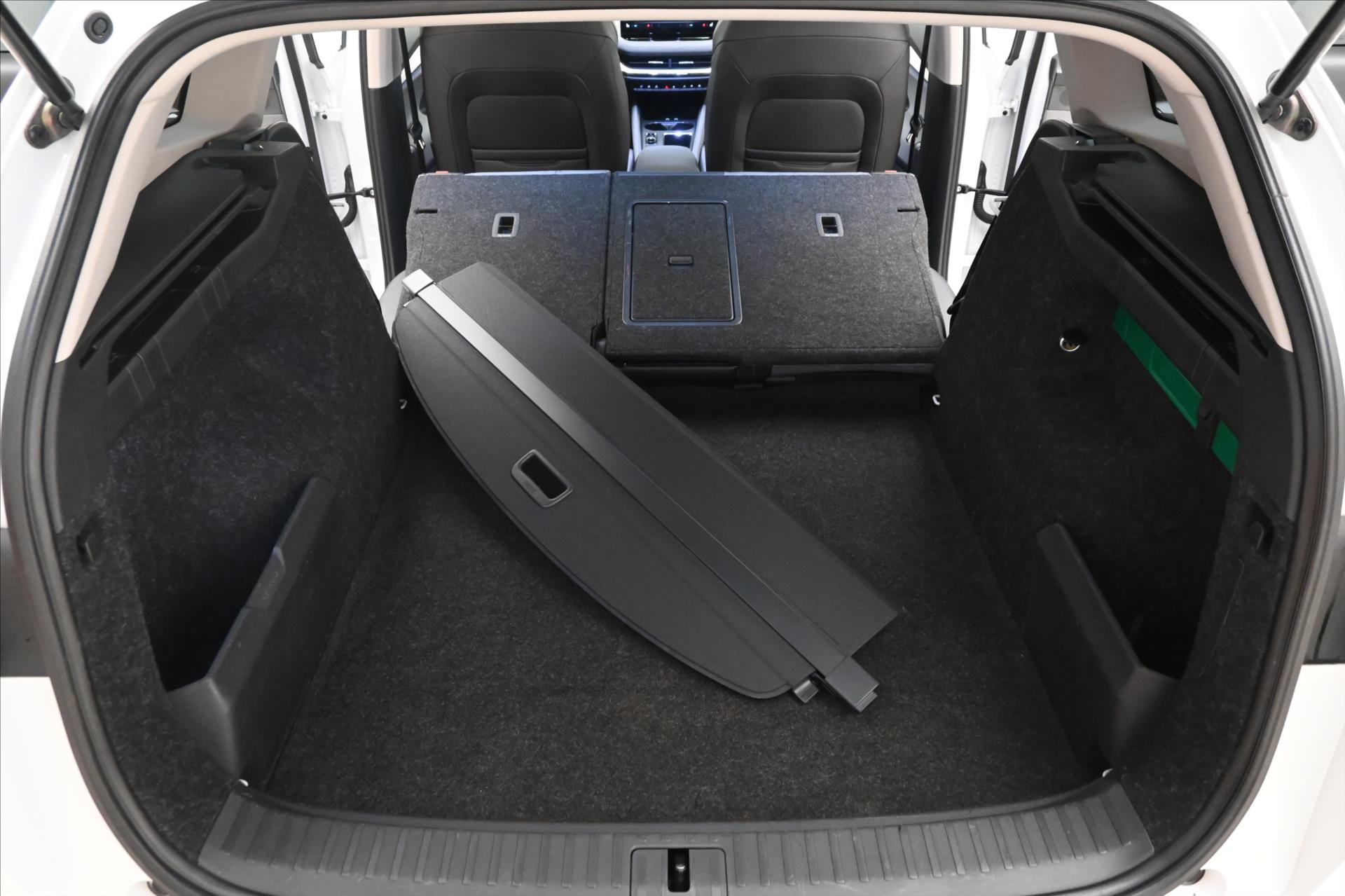 Main photo of the car Skoda Enyaq iV 80 150kW 82kWh Warranty up to 3 years (11)