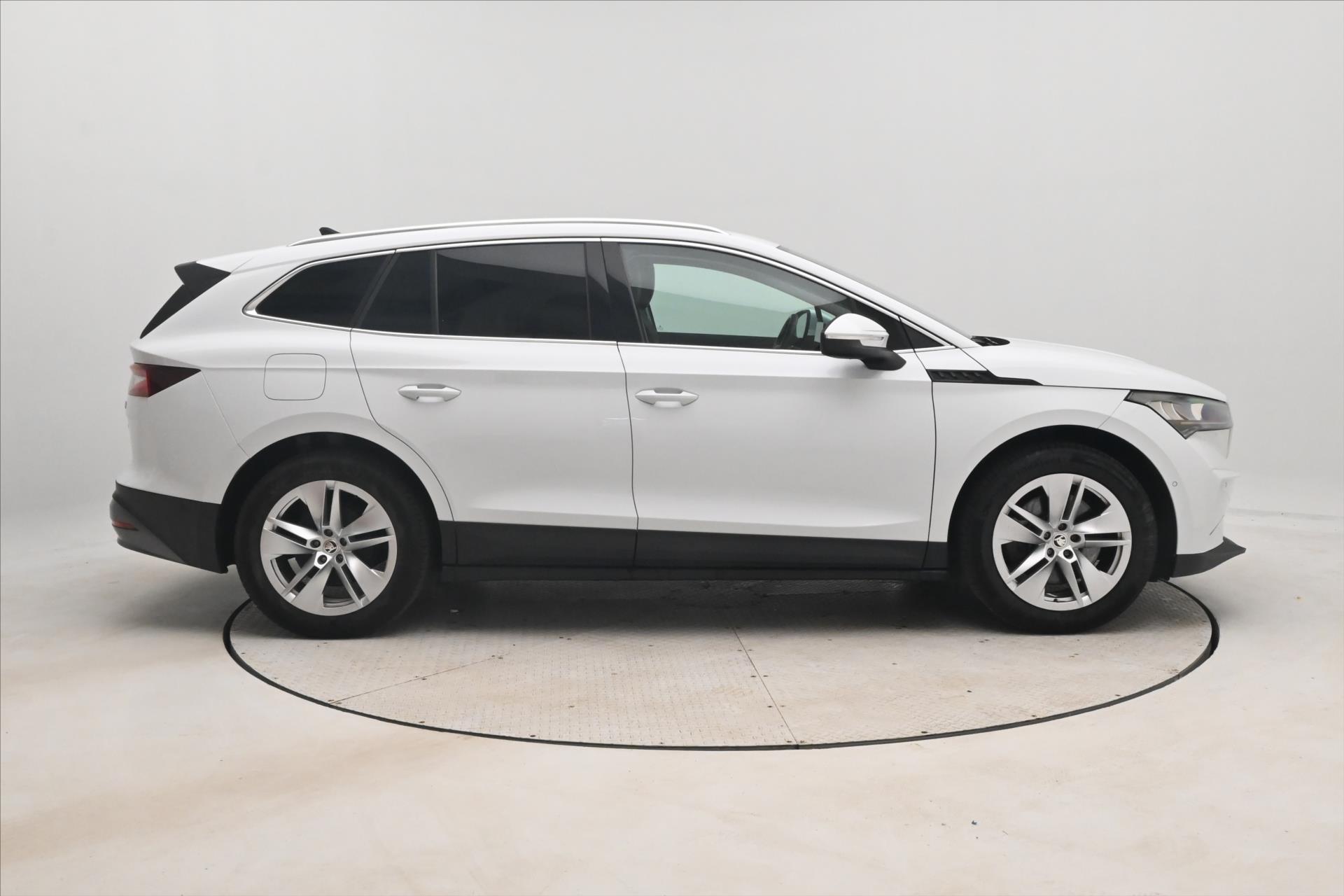 Main photo of the car Skoda Enyaq iV 80 150kW 82kWh Warranty up to 3 years (4)