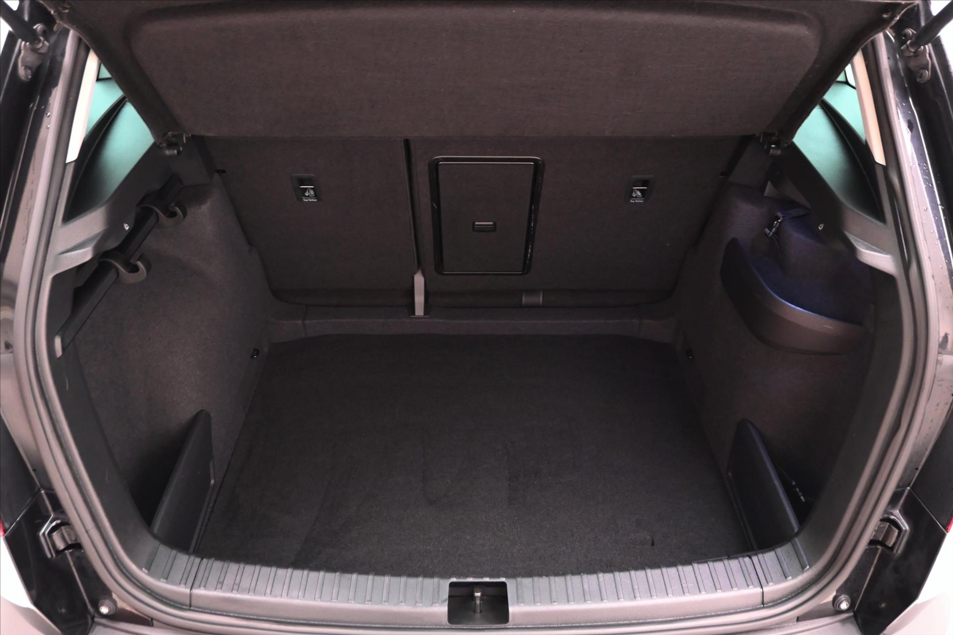 Main photo of the car Skoda Karoq 2.0 TDI 85kW DSG Style Warranty up to 5 years (10)