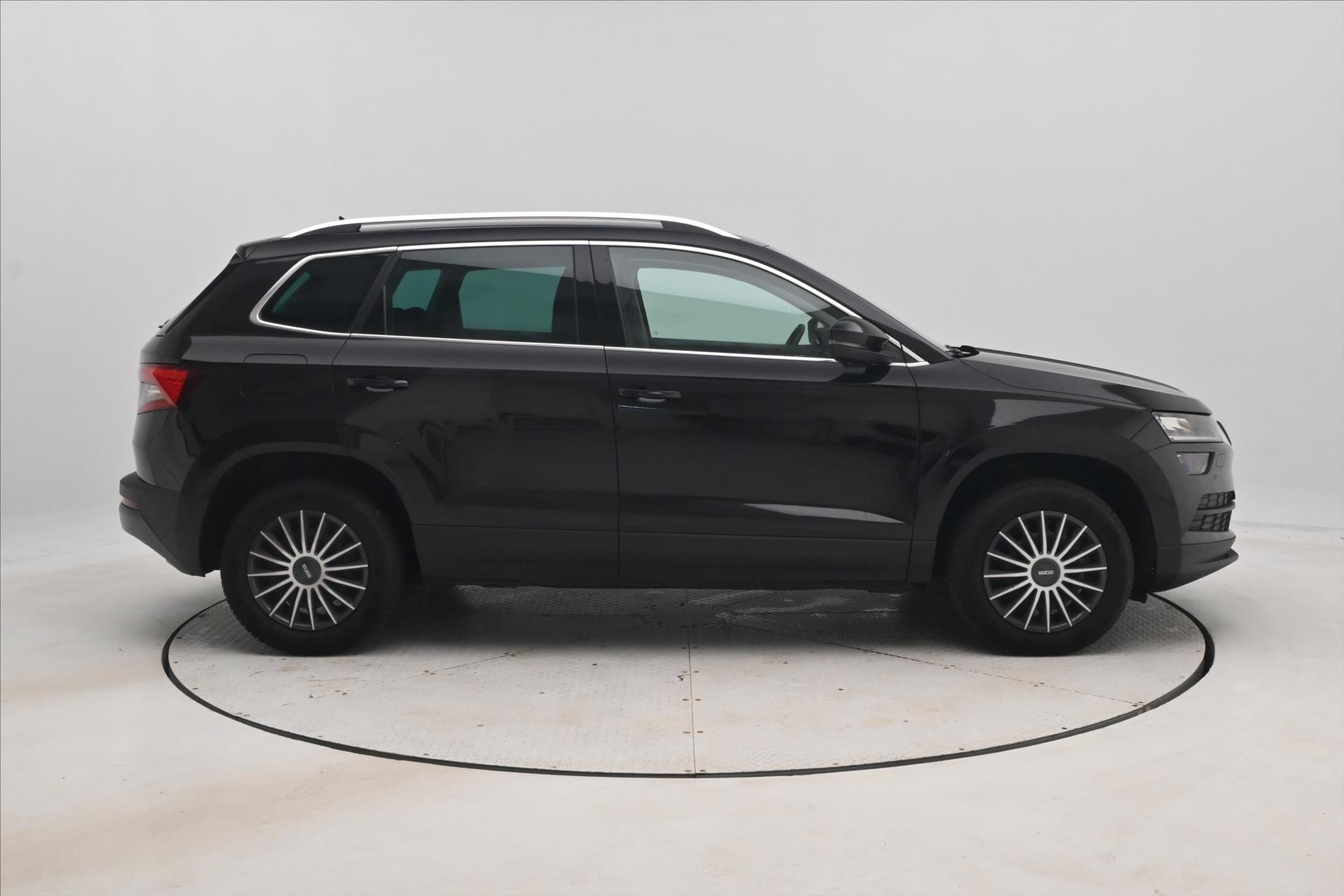 Main photo of the car Skoda Karoq 2.0 TDI 85kW DSG Style Warranty up to 5 years (4)