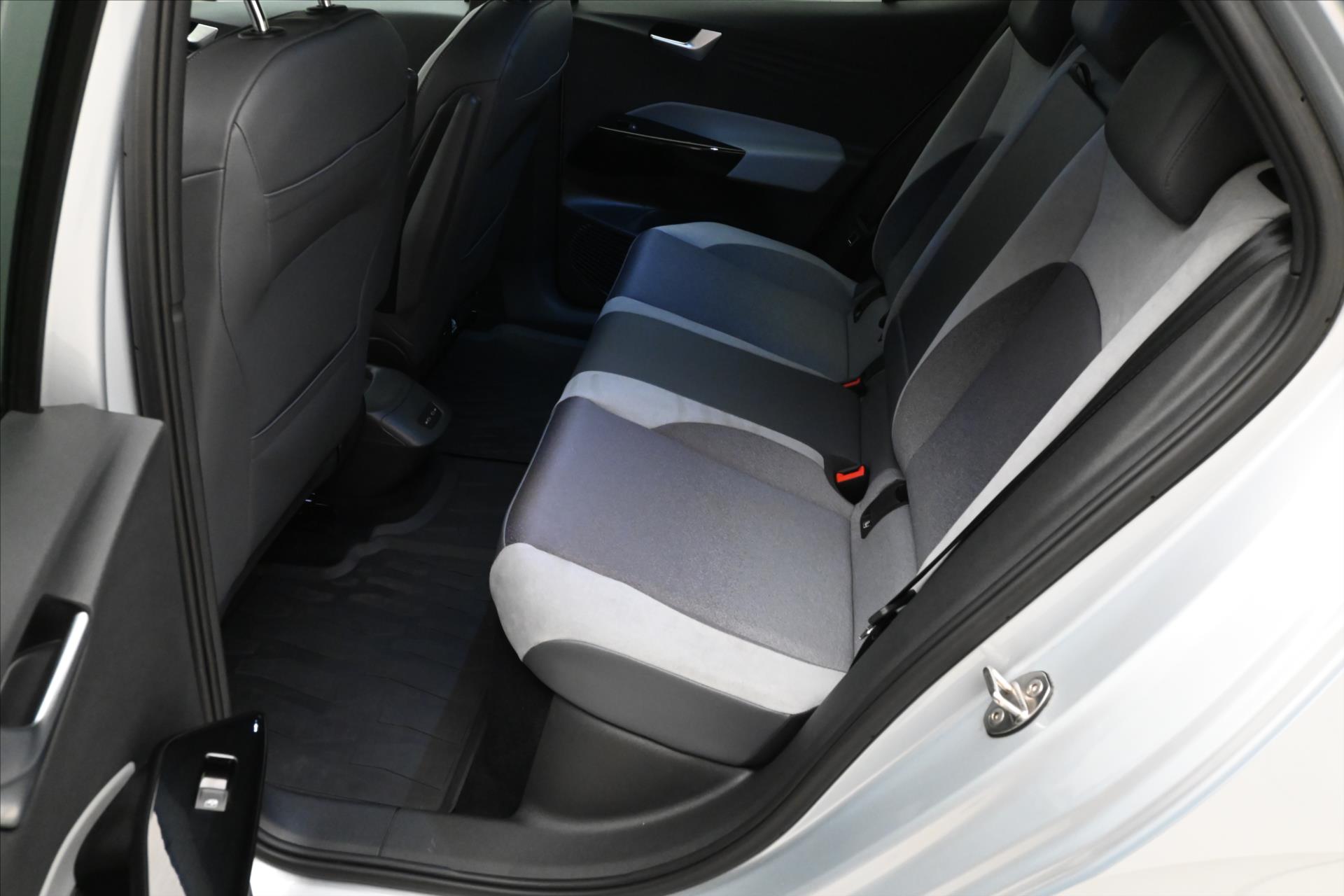 Hlavní fotografie vozu Volkswagen ID.3 Pro Business 150kW 58kWh SOH-87% Záruka až 3 roky (14)