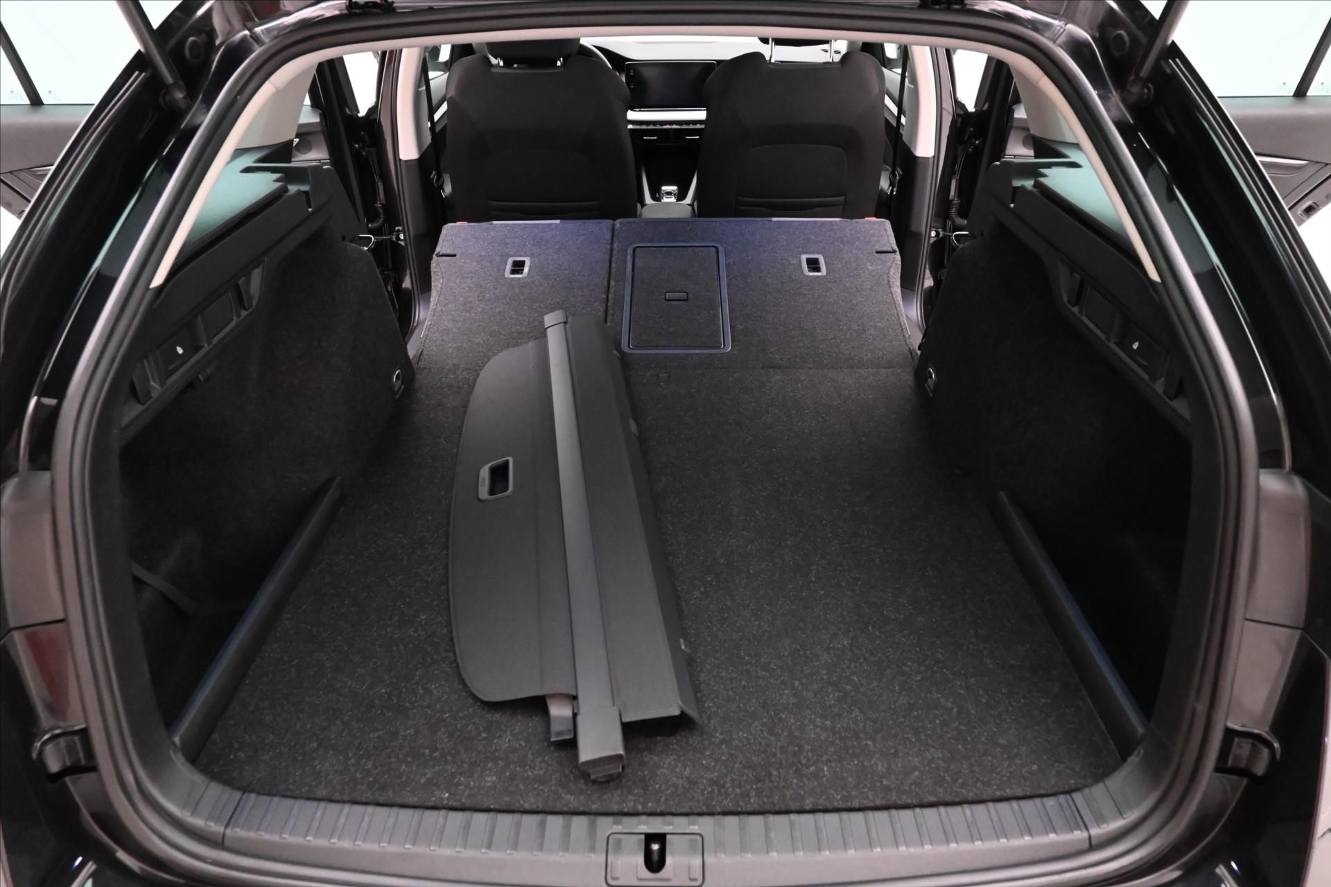 Main photo of the car Skoda Octavia 1.4 TSI iV 150kW DSG Style Warranty up to 5 years (10)