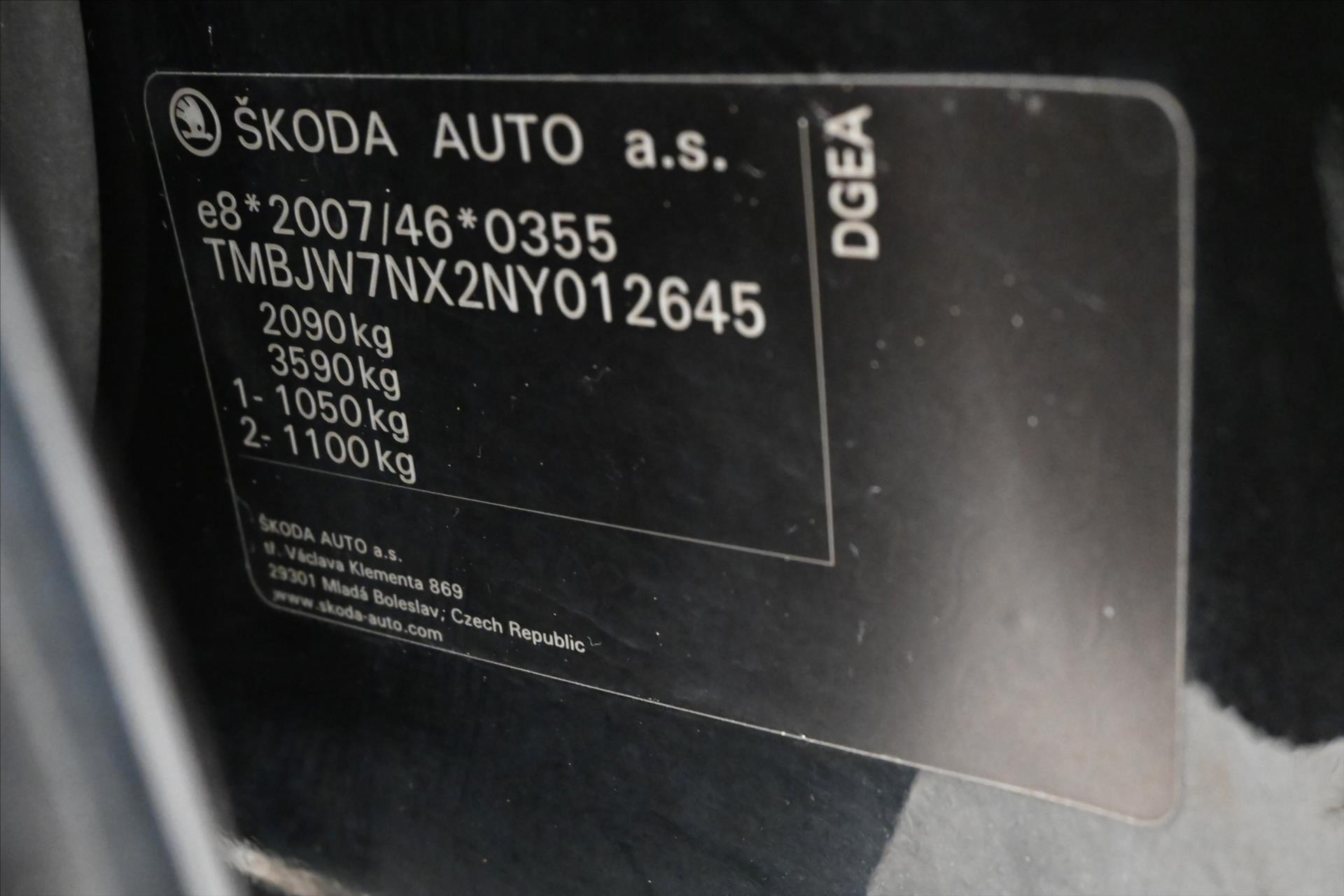 Main photo of the car Skoda Octavia 1.4 TSI iV 150kW DSG Style Warranty up to 5 years (11)