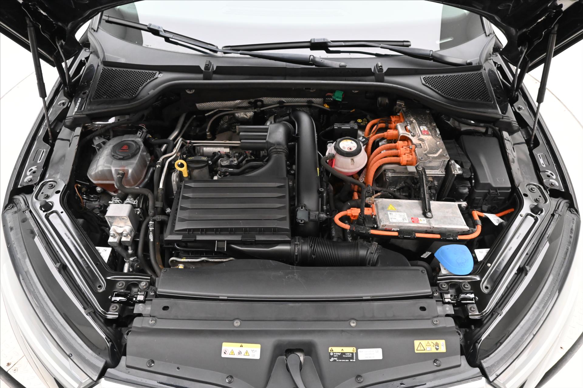 Main photo of the car Skoda Octavia 1.4 TSI iV 150kW DSG Style Warranty up to 5 years (8)