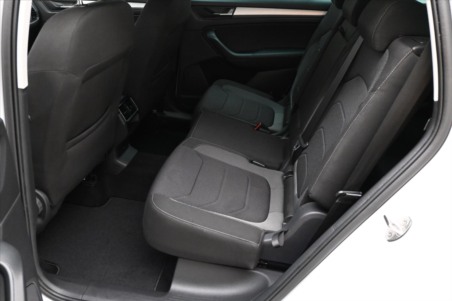 Main photo of the car Skoda Kodiaq 2,0 TDI 110kW DSG 4x4 TAŽNÉ Záruka až 5 let (15)
