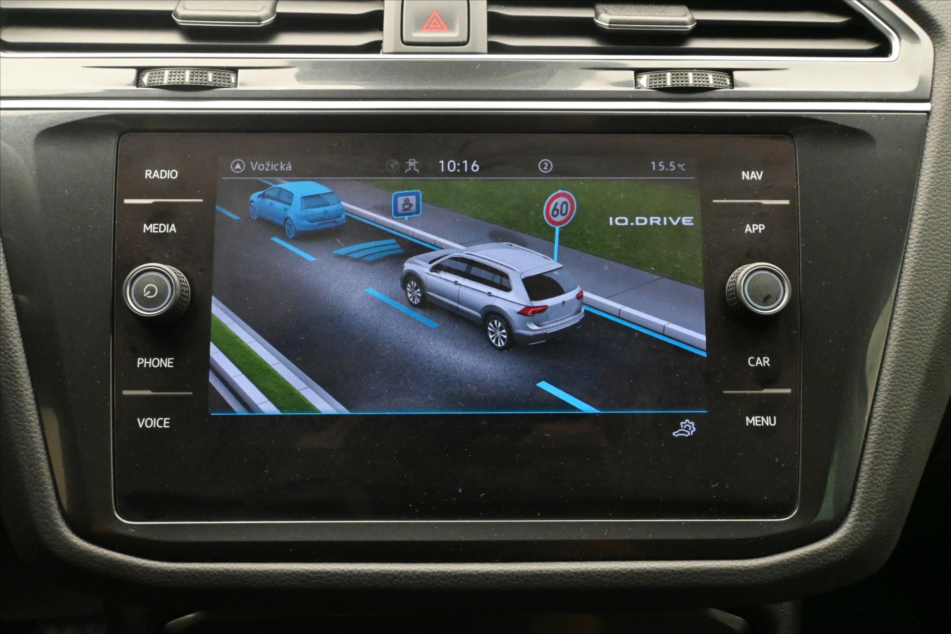 Hlavní fotografie vozu Volkswagen Tiguan 2,0 TDI 110kW DSG Life Záruka až 5 let (19)