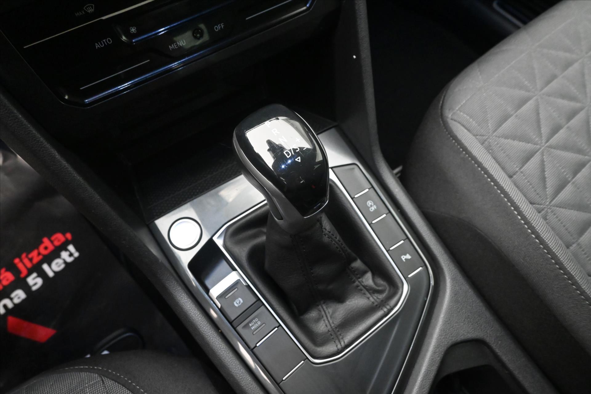 Hlavní fotografie vozu Volkswagen Tiguan 2,0 TDI 110kW DSG Life Záruka až 5 let (23)