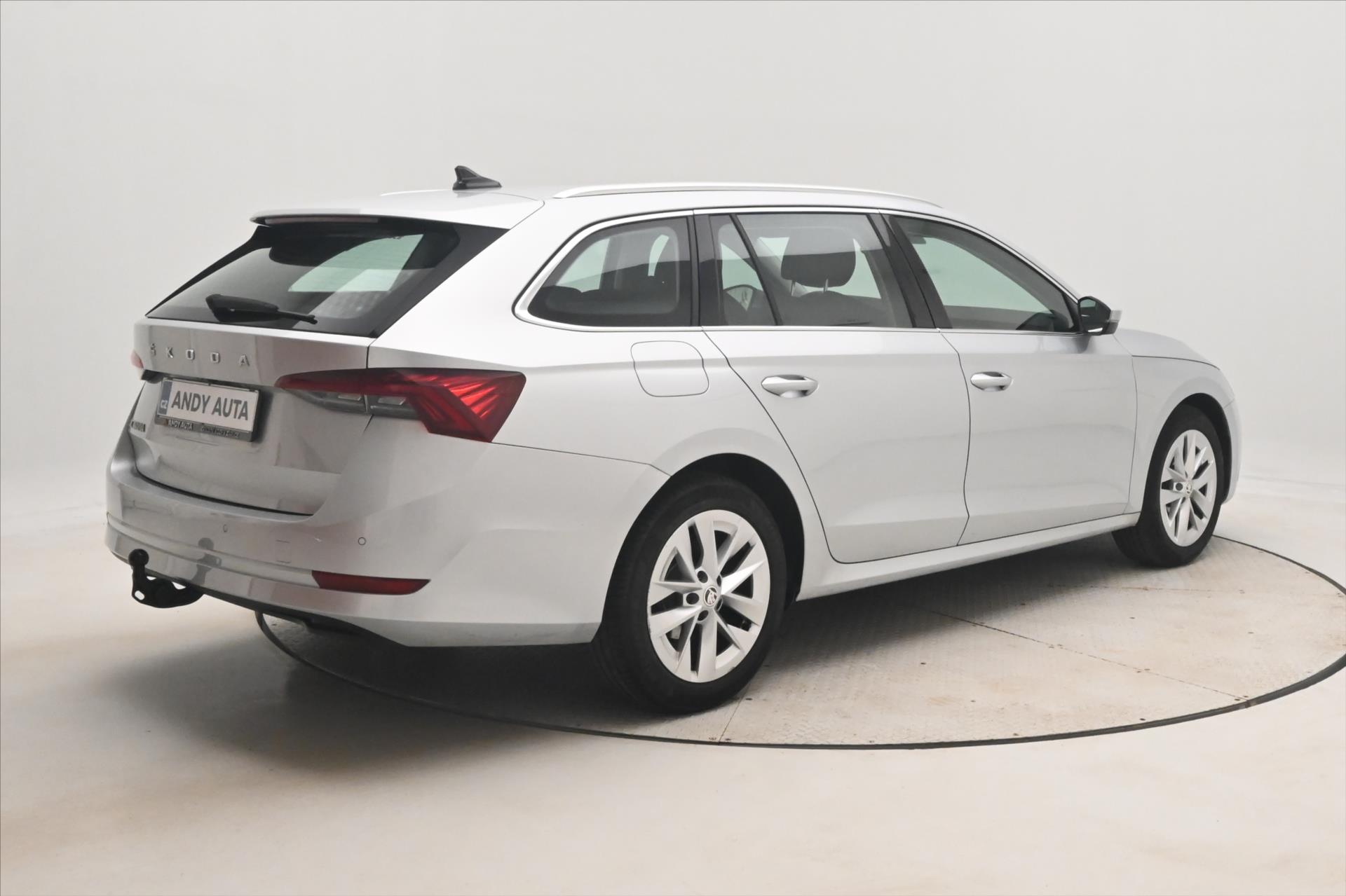 Hlavní fotografie vozu Škoda Octavia 2,0 TDI 110kW DSG Style Záruka až 5 let (6)