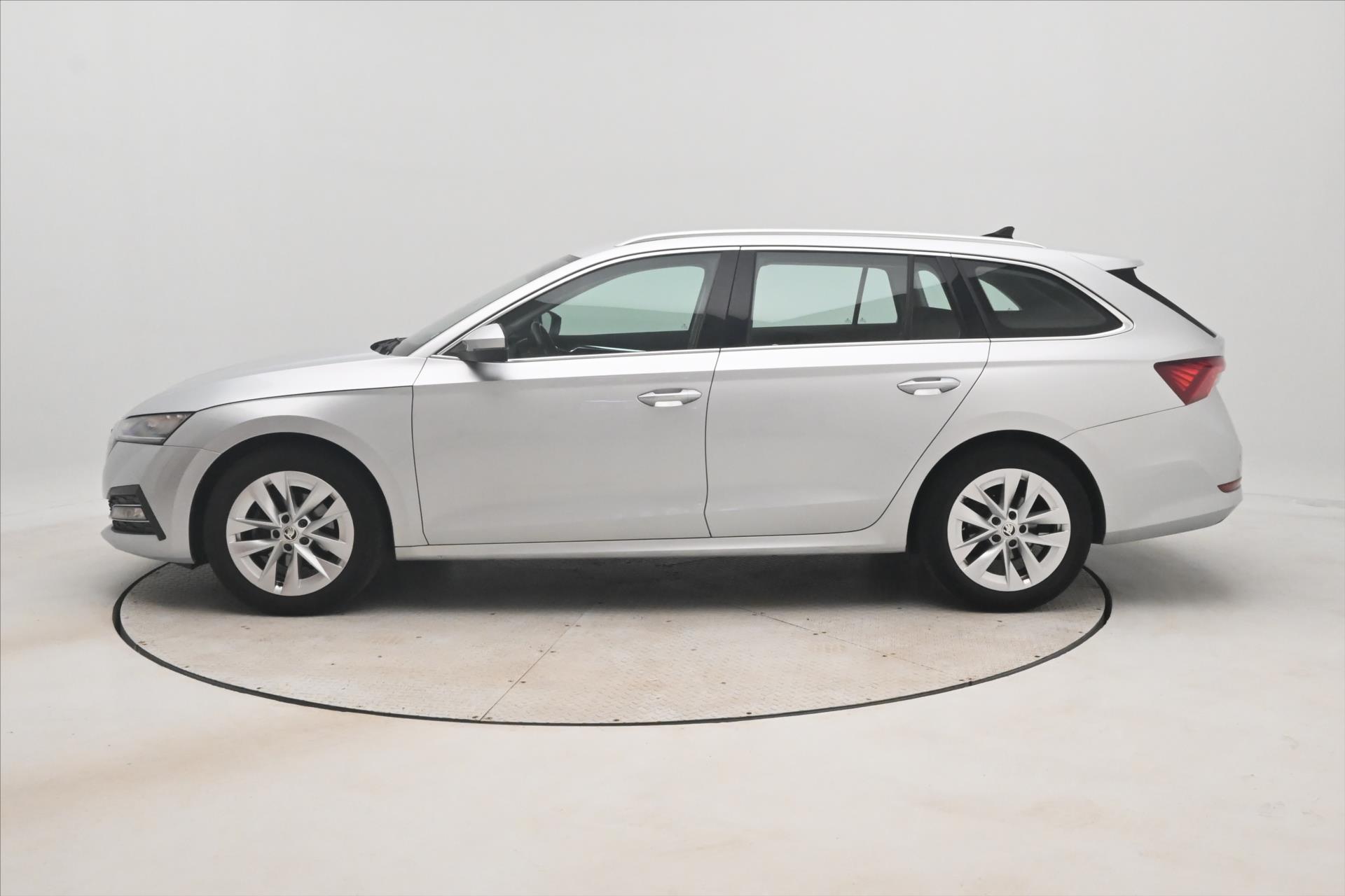 Hlavní fotografie vozu Škoda Octavia 2,0 TDI 110kW DSG Style Záruka až 5 let (9)