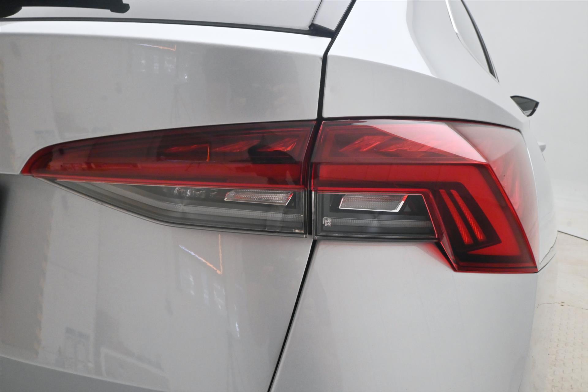 Hlavní fotografie vozu Škoda Octavia 2,0 TDI 110kW DSG Style Záruka až 5 let (32)