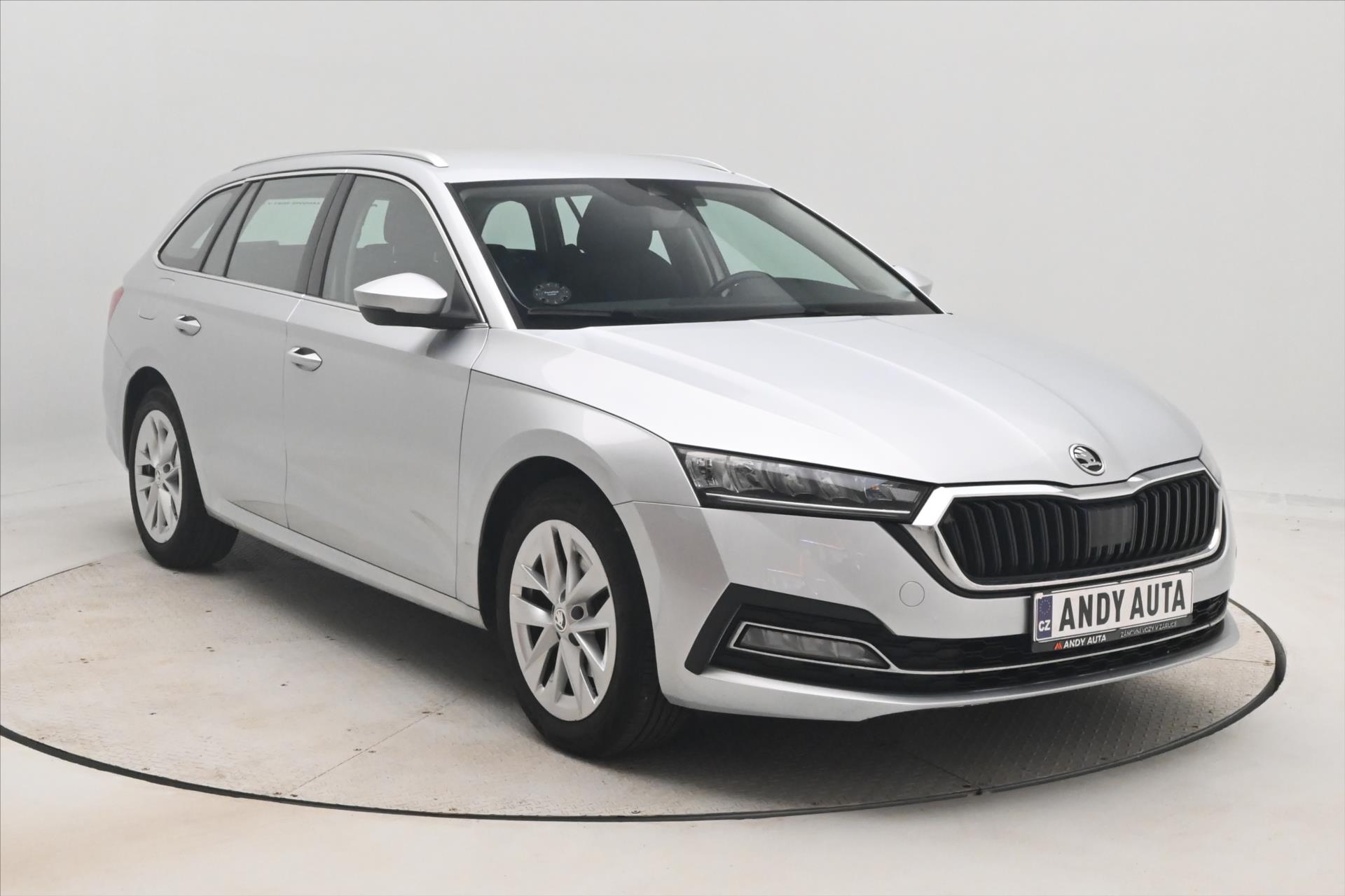 Hlavní fotografie vozu Škoda Octavia 2,0 TDI 110kW DSG Style Záruka až 5 let (4)