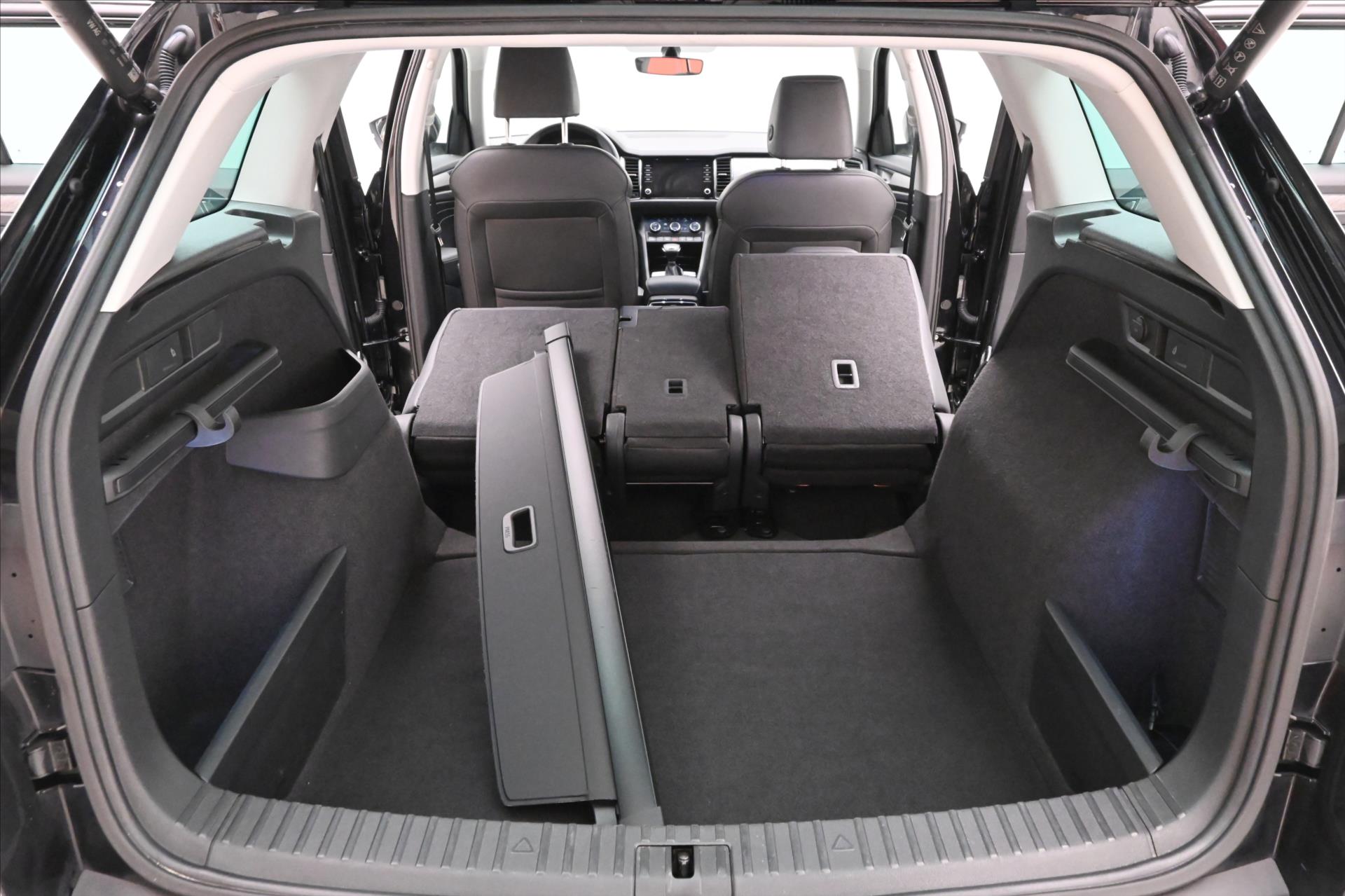 Main photo of the car Skoda Kodiaq 2.0 TDI 110 kW DSG Style Warranty up to 5 years (11)
