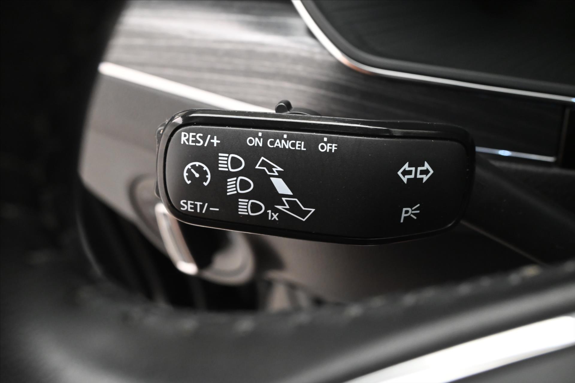 Main photo of the car Skoda Superb 2.0 TDI 110kW DSG Style Warranty up to 5 years (24)