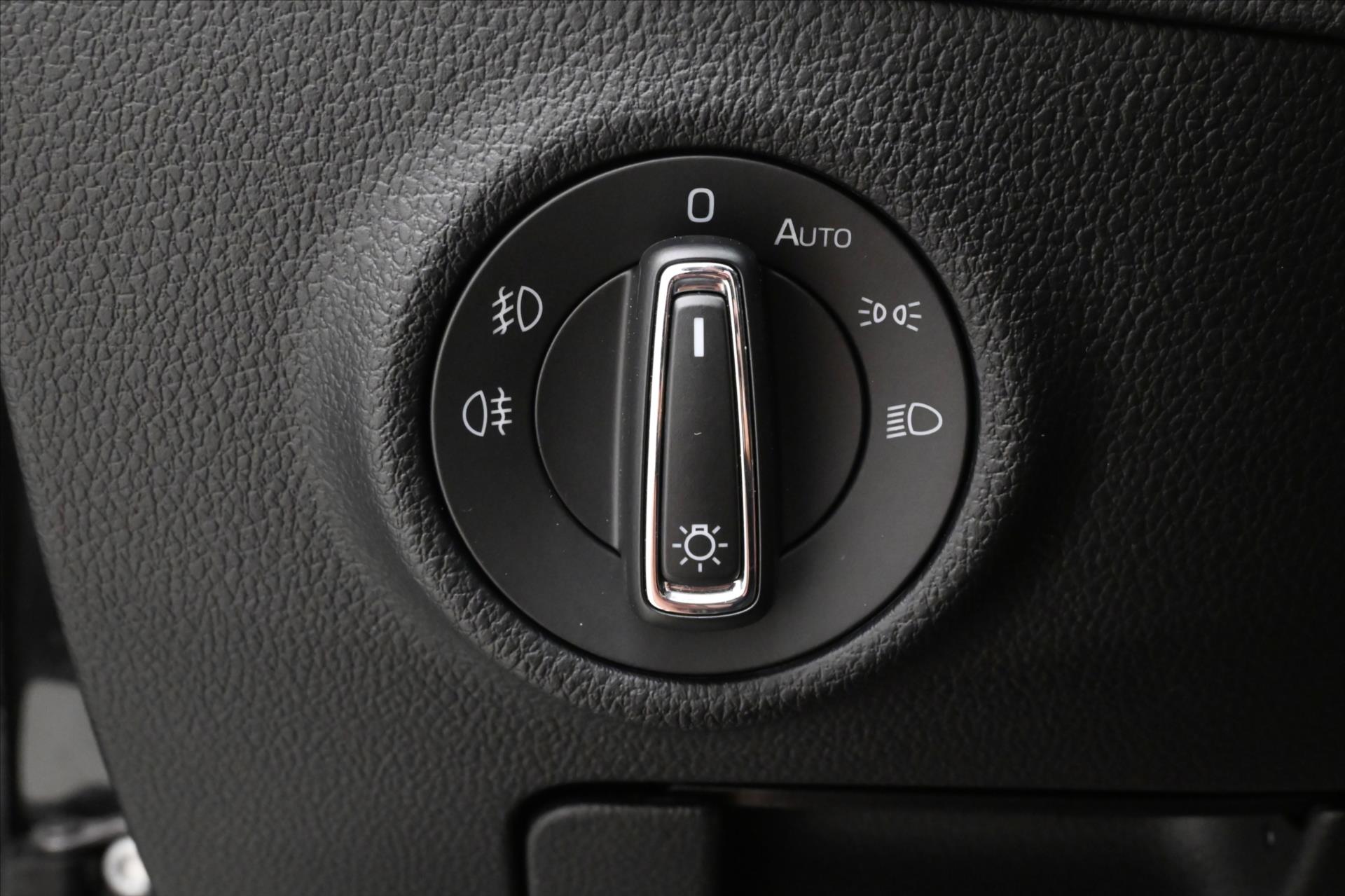 Main photo of the car Skoda Superb 2.0 TDI 110kW DSG Style Warranty up to 5 years (27)