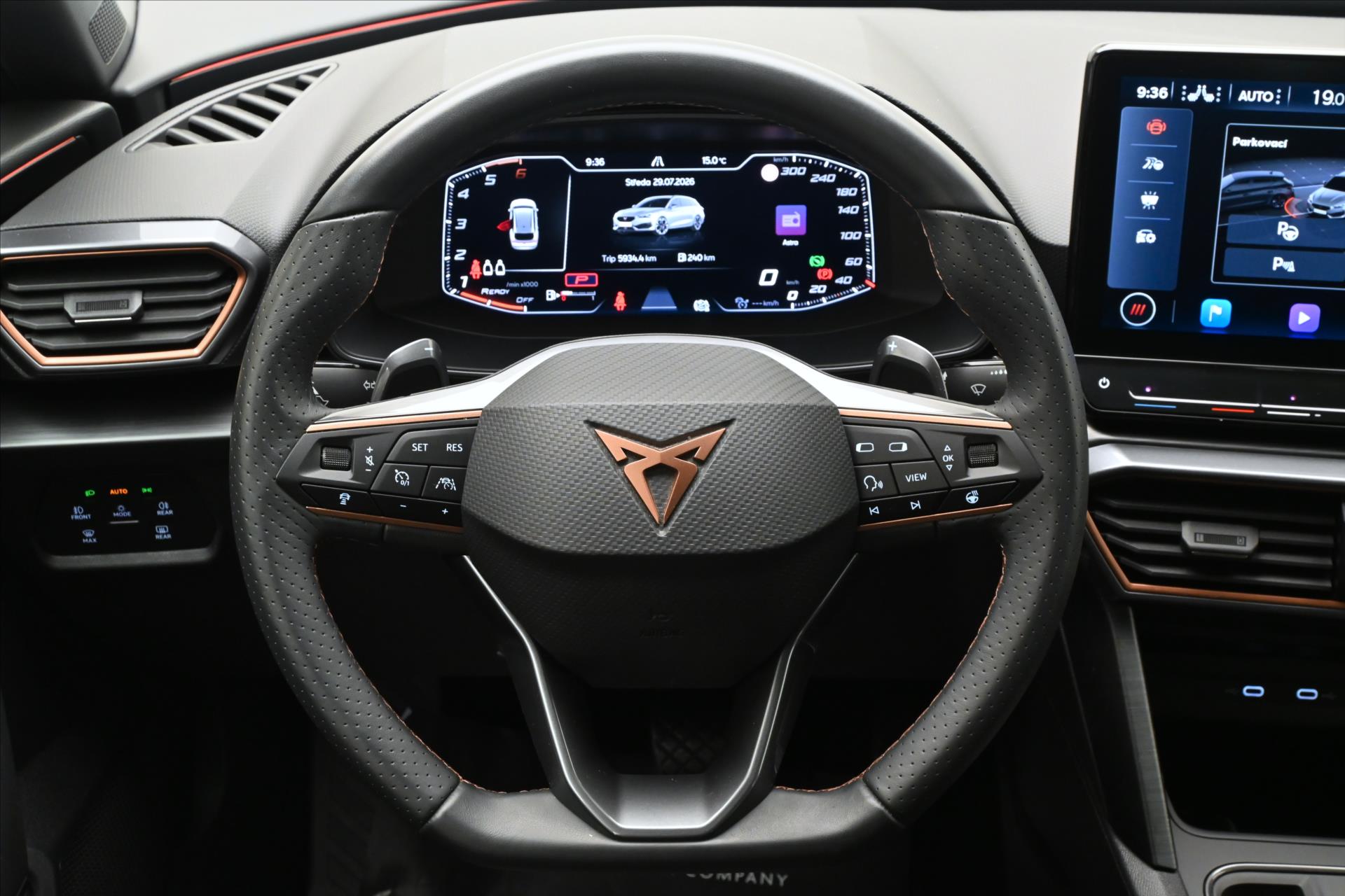 Hlavní fotografie vozu Cupra Leon 2,0 TDI 110 kW DSG Sportstourer Záruka až 5 let (18)