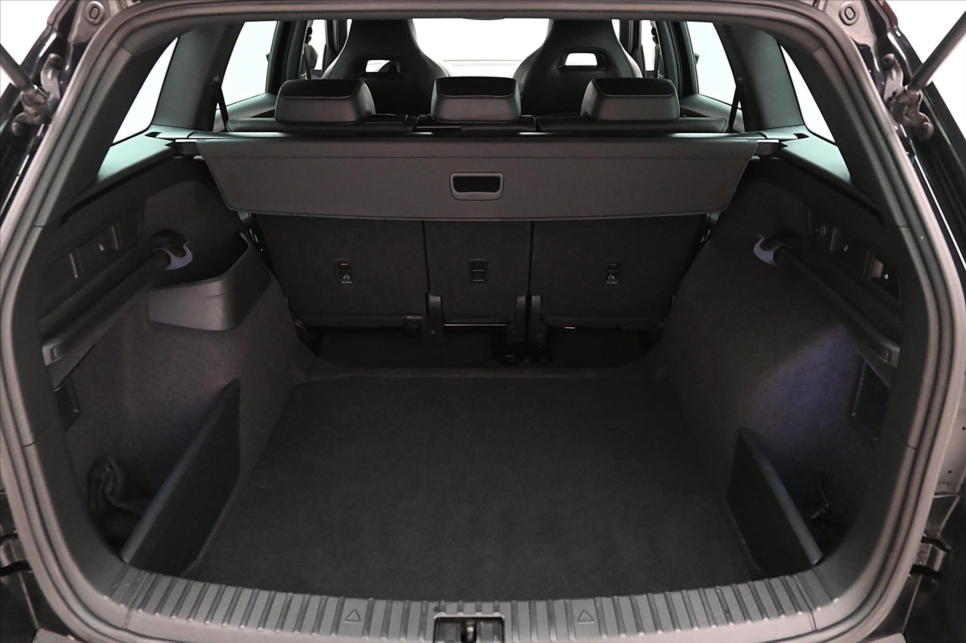 Main photo of the car Skoda Kodiaq 2,0 TDI 110KW DSG Sportline Záruka až 5 let (11)
