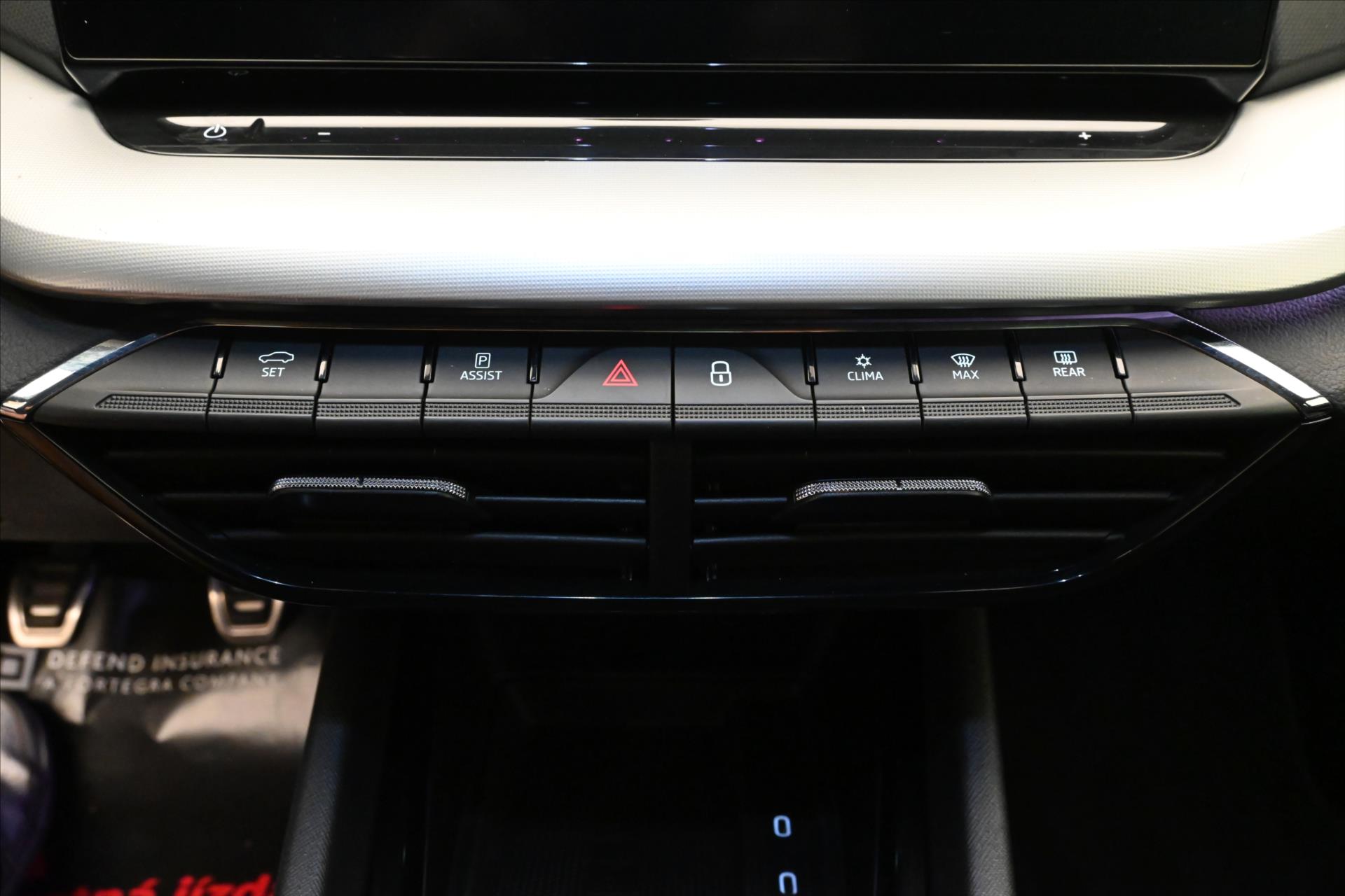 Hlavní fotografie vozu Škoda Octavia 1,5 TSI 110 kW TAŽNÉ NAVI Záruka až 5 let (22)