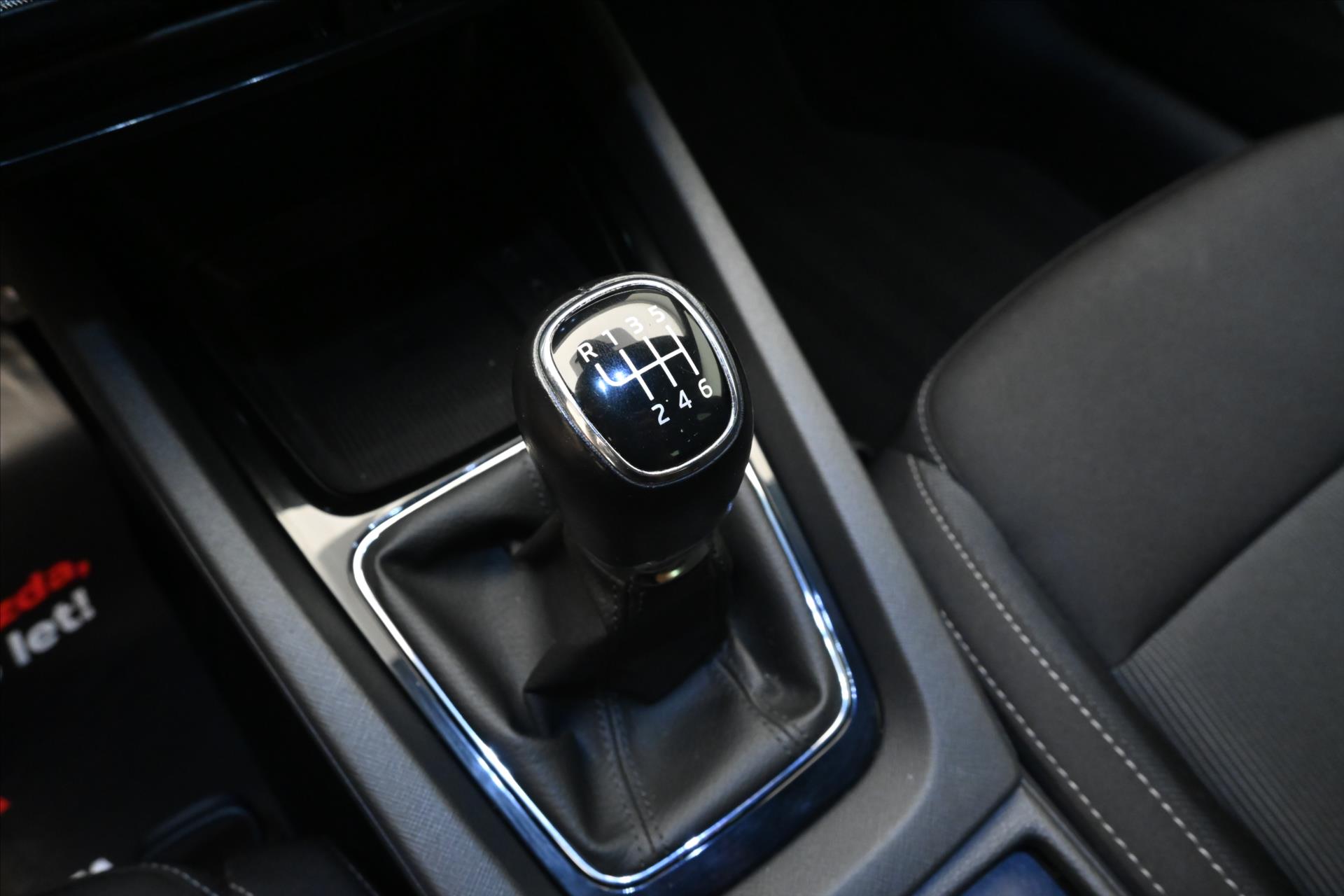 Hlavní fotografie vozu Škoda Octavia 1,5 TSI 110 kW TAŽNÉ NAVI Záruka až 5 let (24)