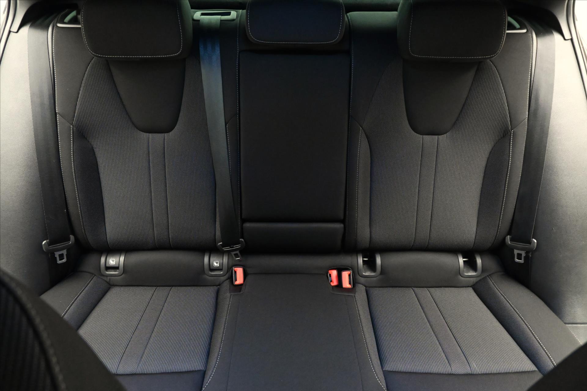 Hlavní fotografie vozu Škoda Octavia 1,5 TSI 110 kW TAŽNÉ NAVI Záruka až 5 let (29)