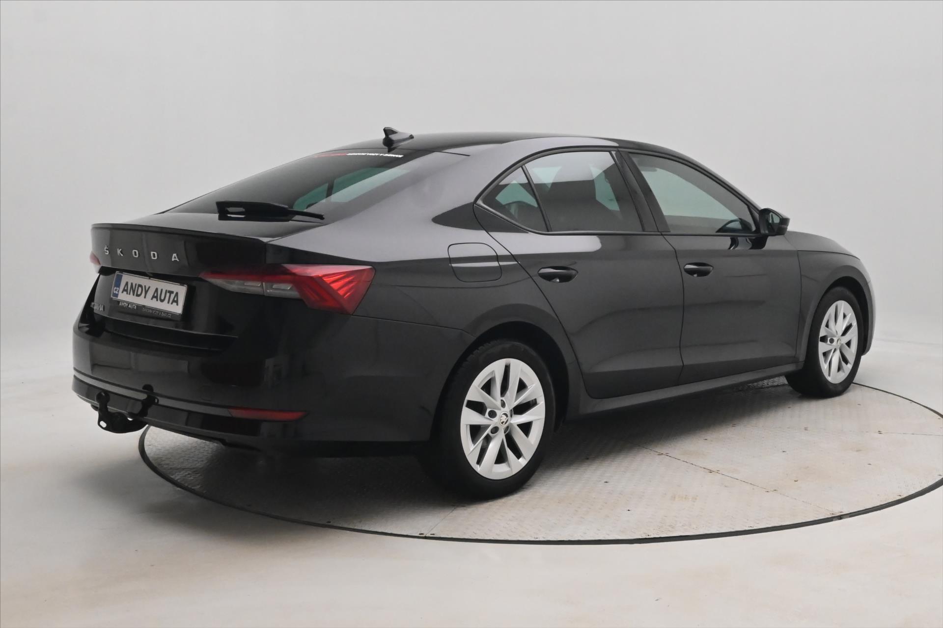 Hlavní fotografie vozu Škoda Octavia 1,5 TSI 110 kW TAŽNÉ NAVI Záruka až 5 let (6)