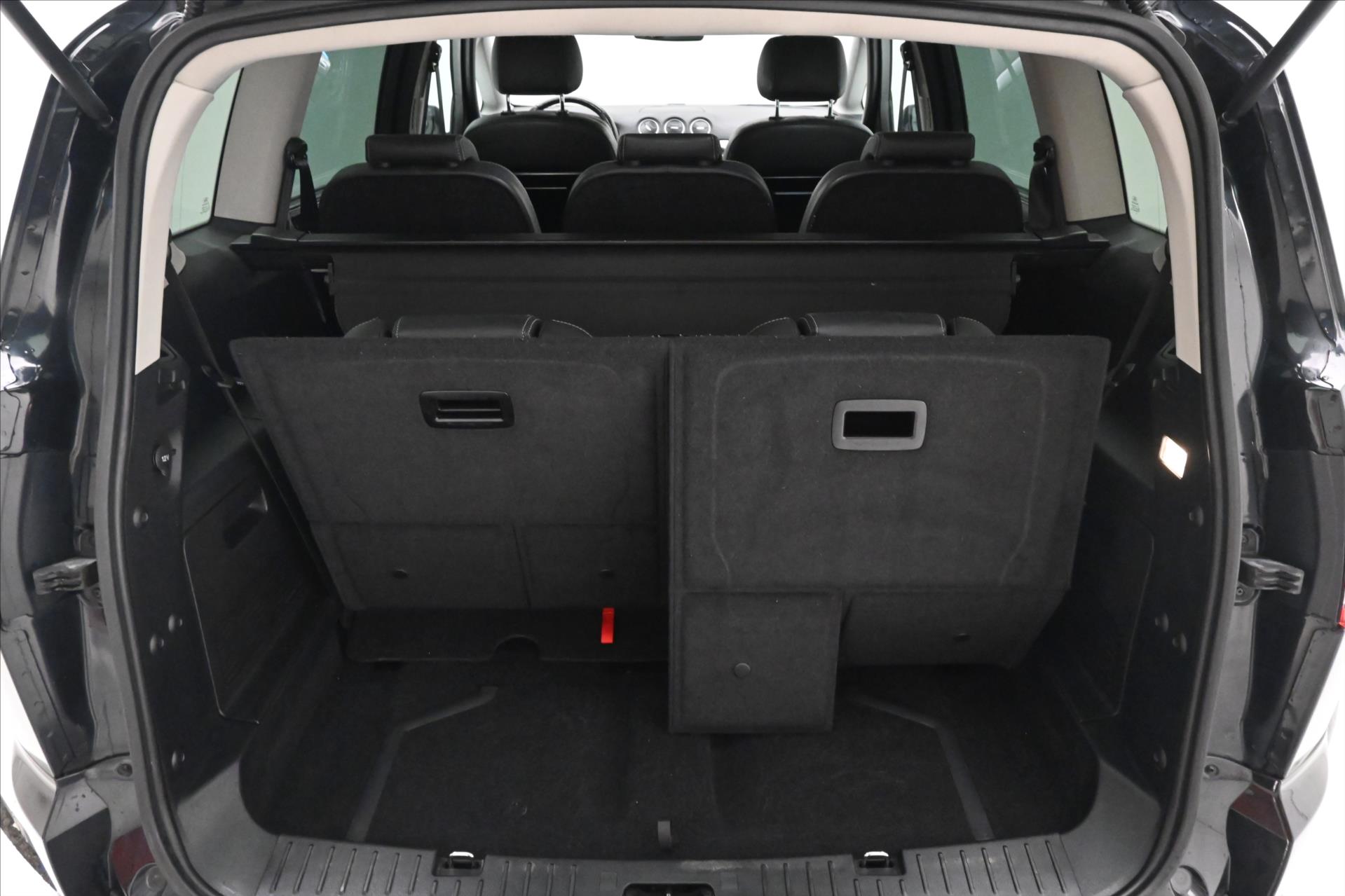 Main photo of the car Ford S-Max 2.0 TDCI 100 kW Titanium 7-seater Warranty up to 5 years (10)