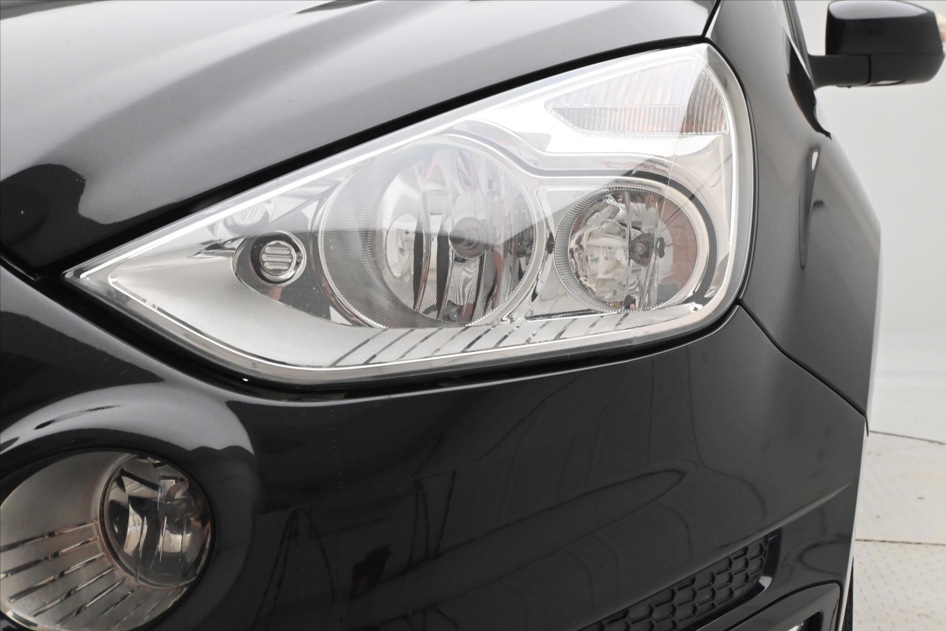 Main photo of the car Ford S-Max 2.0 TDCI 100 kW Titanium 7-seater Warranty up to 5 years (28)