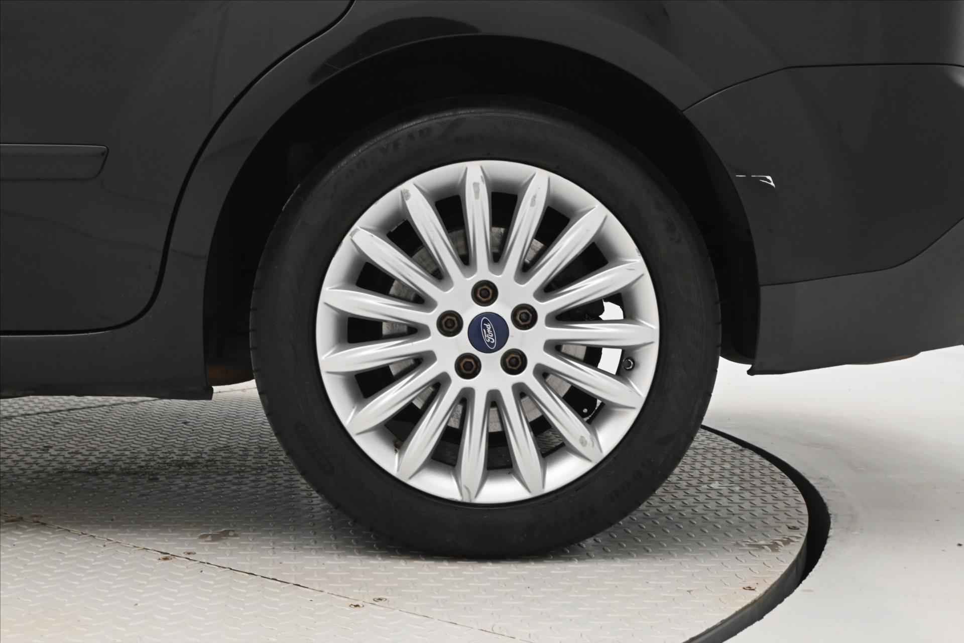 Main photo of the car Ford S-Max 2.0 TDCI 100 kW Titanium 7-seater Warranty up to 5 years (30)