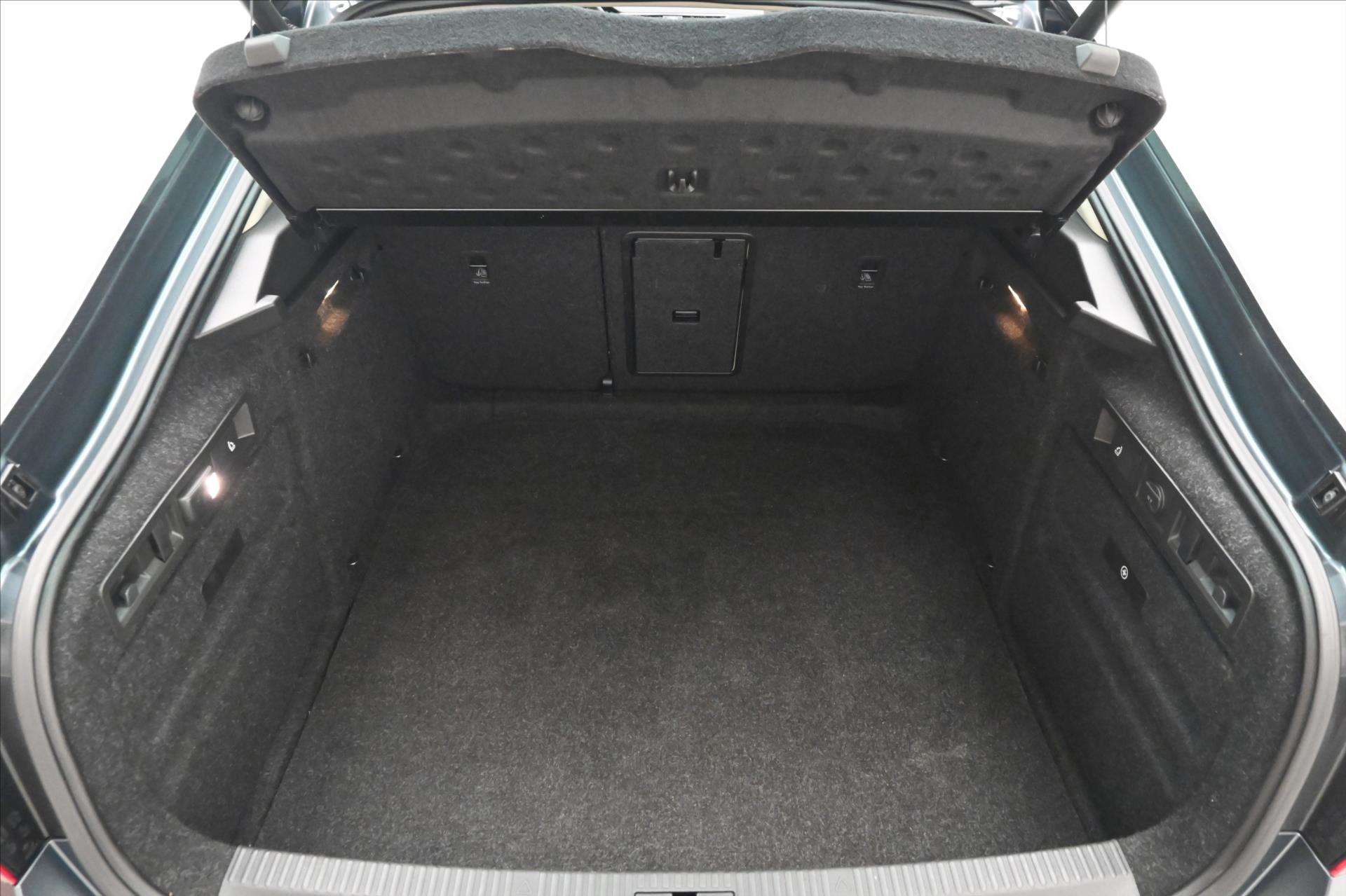 Hlavní fotografie vozu Škoda Superb 2,0 TDI 140 kW DSG L&K Záruka až 5 let (10)