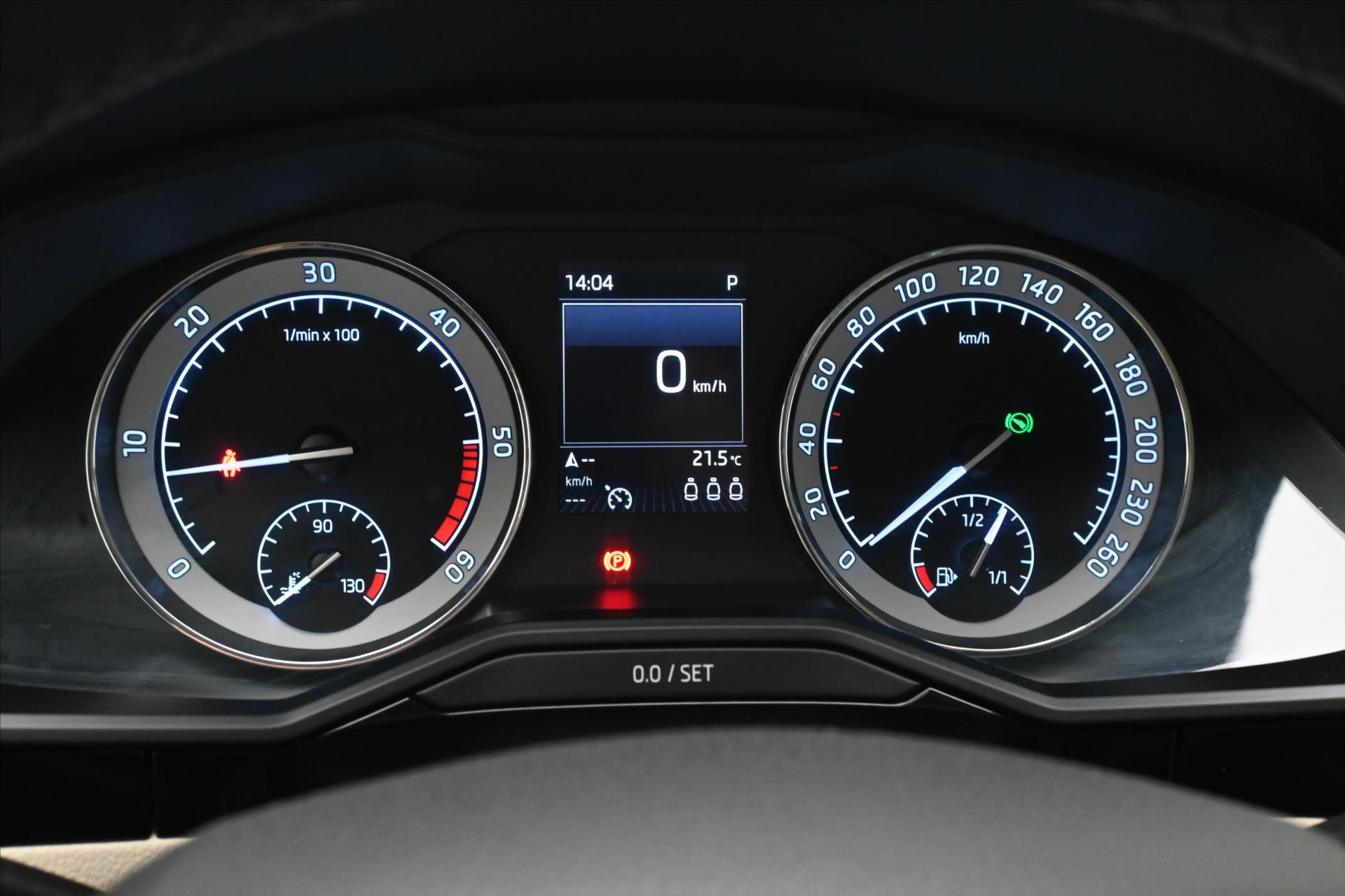 Hlavní fotografie vozu Škoda Superb 2,0 TDI 140 kW DSG L&K Záruka až 5 let (16)